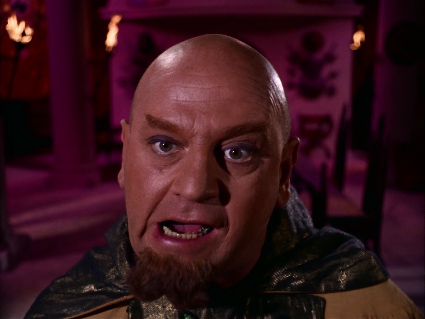 ariane179254_StarTrek_2x07_Catspaw_2309.jpg