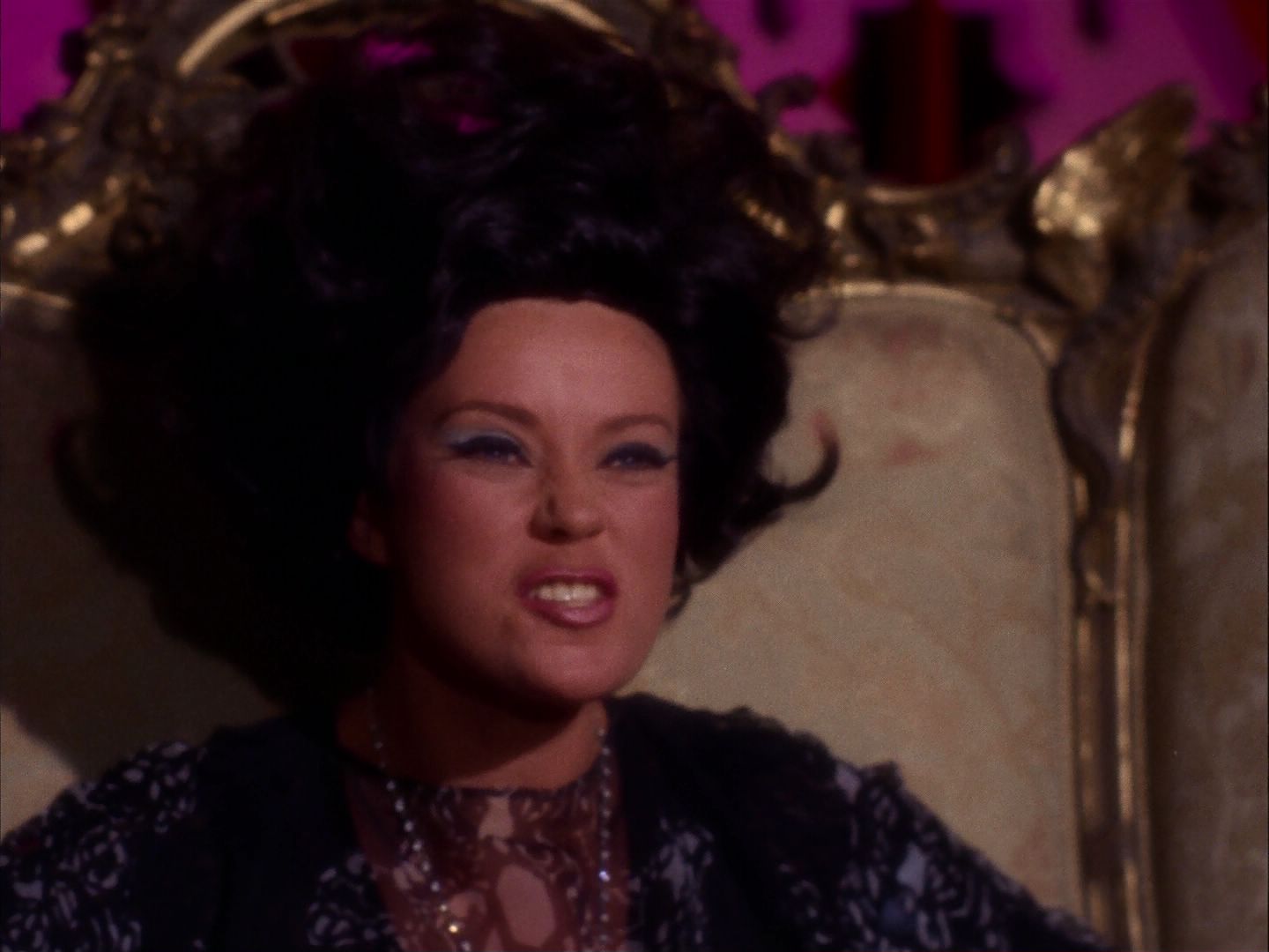 ariane179254_StarTrek_2x07_Catspaw_2317.jpg