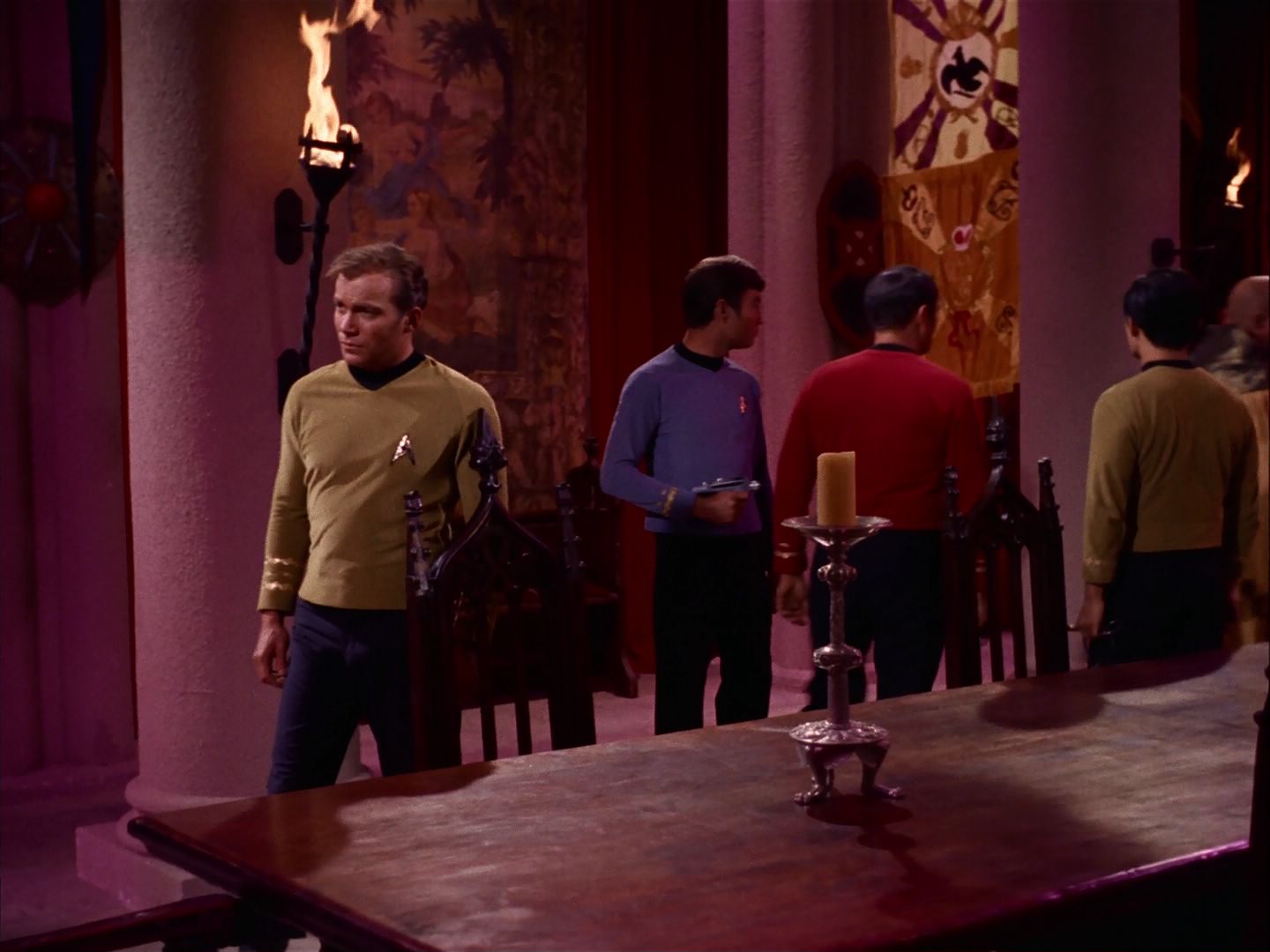 ariane179254_StarTrek_2x07_Catspaw_2369.jpg