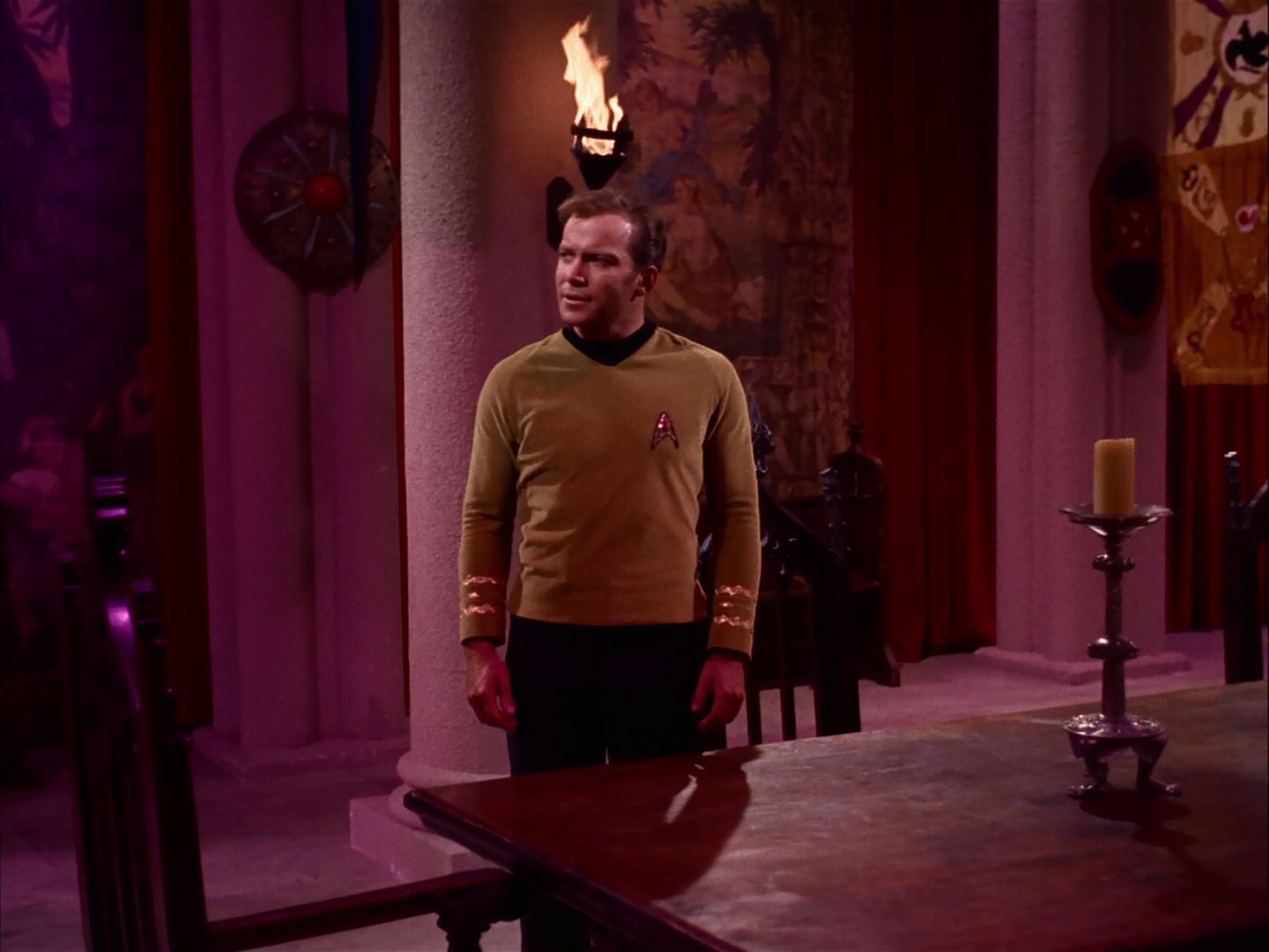 ariane179254_StarTrek_2x07_Catspaw_2384.jpg
