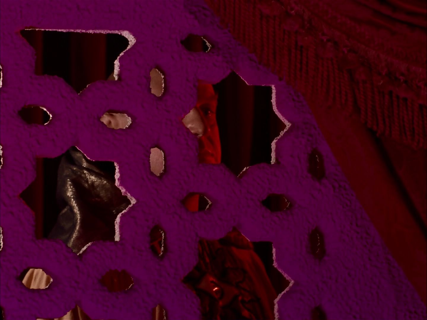 ariane179254_StarTrek_2x07_Catspaw_2433.jpg