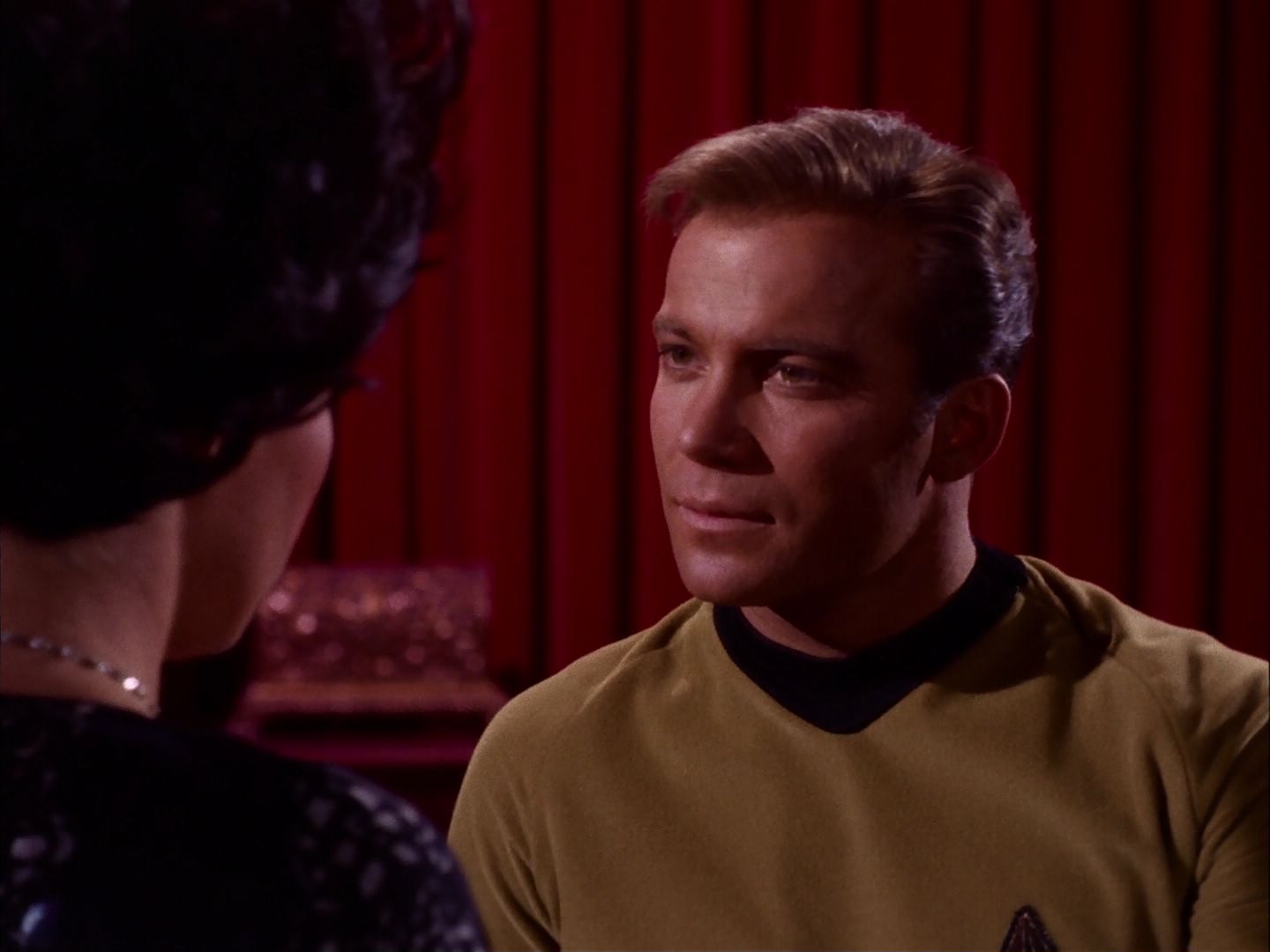 ariane179254_StarTrek_2x07_Catspaw_2441.jpg