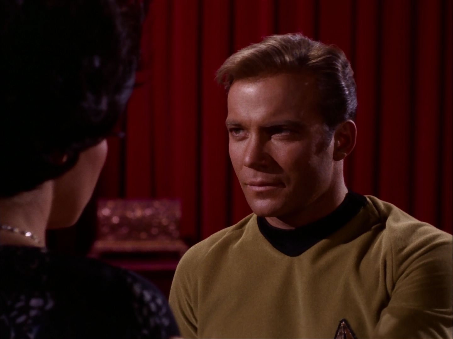 ariane179254_StarTrek_2x07_Catspaw_2477.jpg