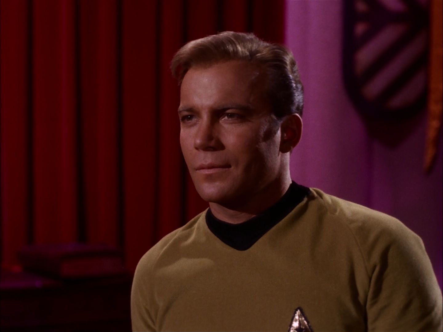 ariane179254_StarTrek_2x07_Catspaw_2482.jpg