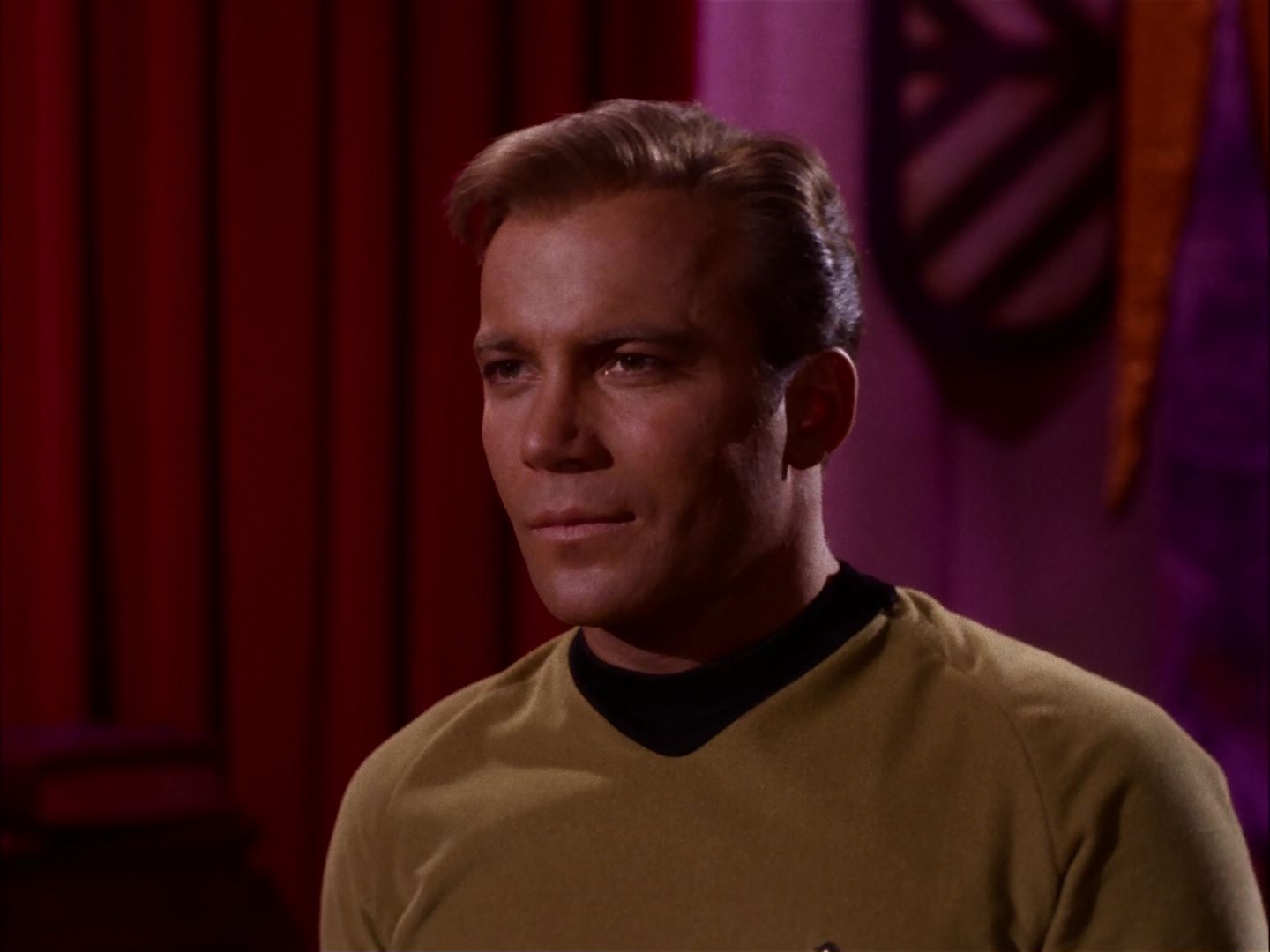 ariane179254_StarTrek_2x07_Catspaw_2483.jpg