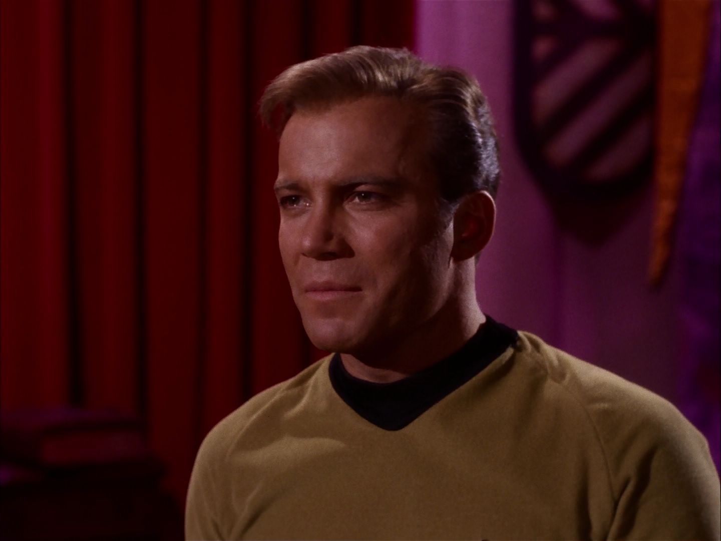 ariane179254_StarTrek_2x07_Catspaw_2485.jpg
