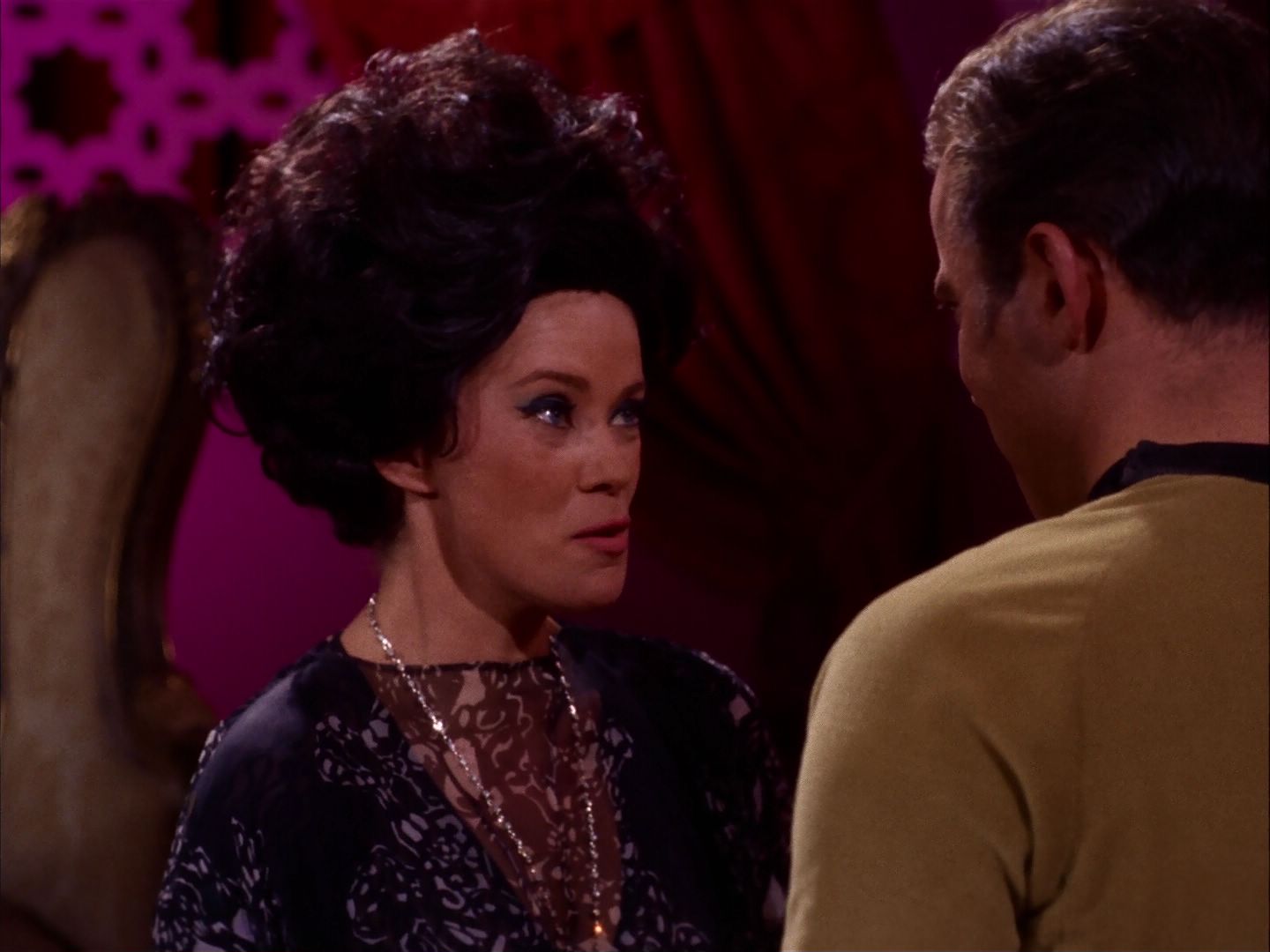ariane179254_StarTrek_2x07_Catspaw_2507.jpg