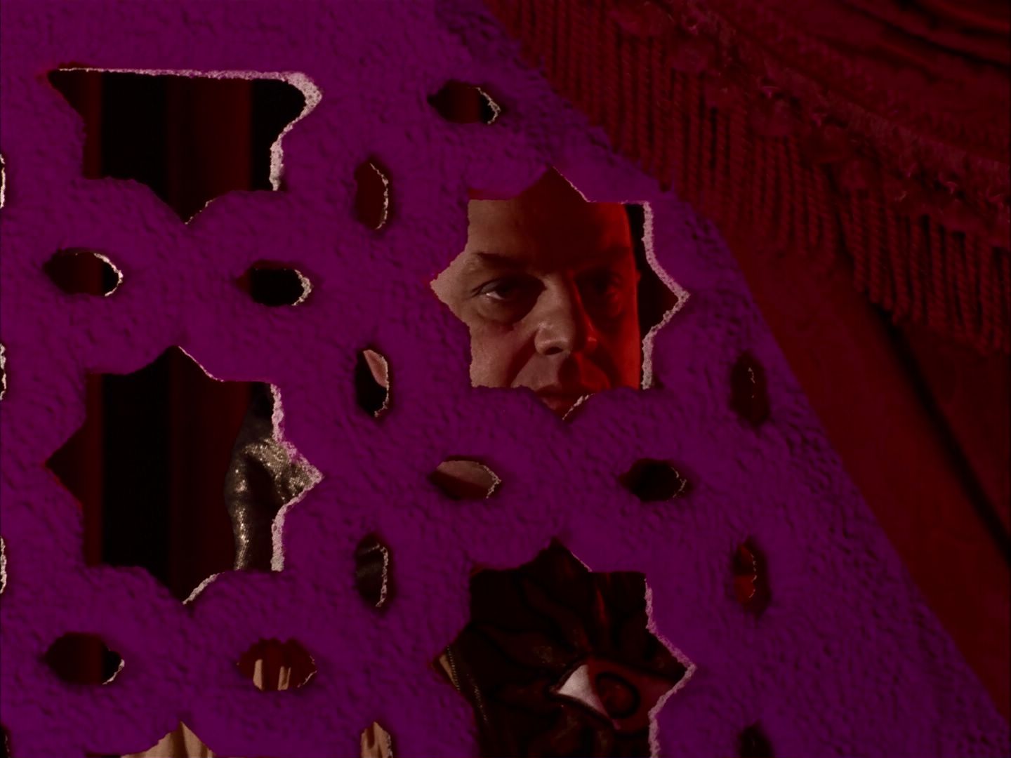 ariane179254_StarTrek_2x07_Catspaw_2551.jpg