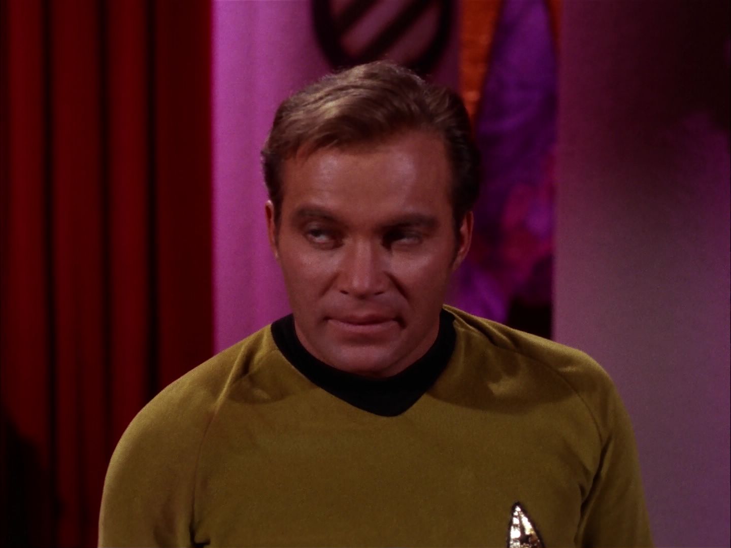 ariane179254_StarTrek_2x07_Catspaw_2683.jpg
