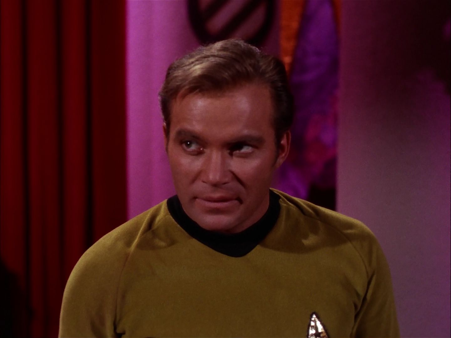 ariane179254_StarTrek_2x07_Catspaw_2685.jpg