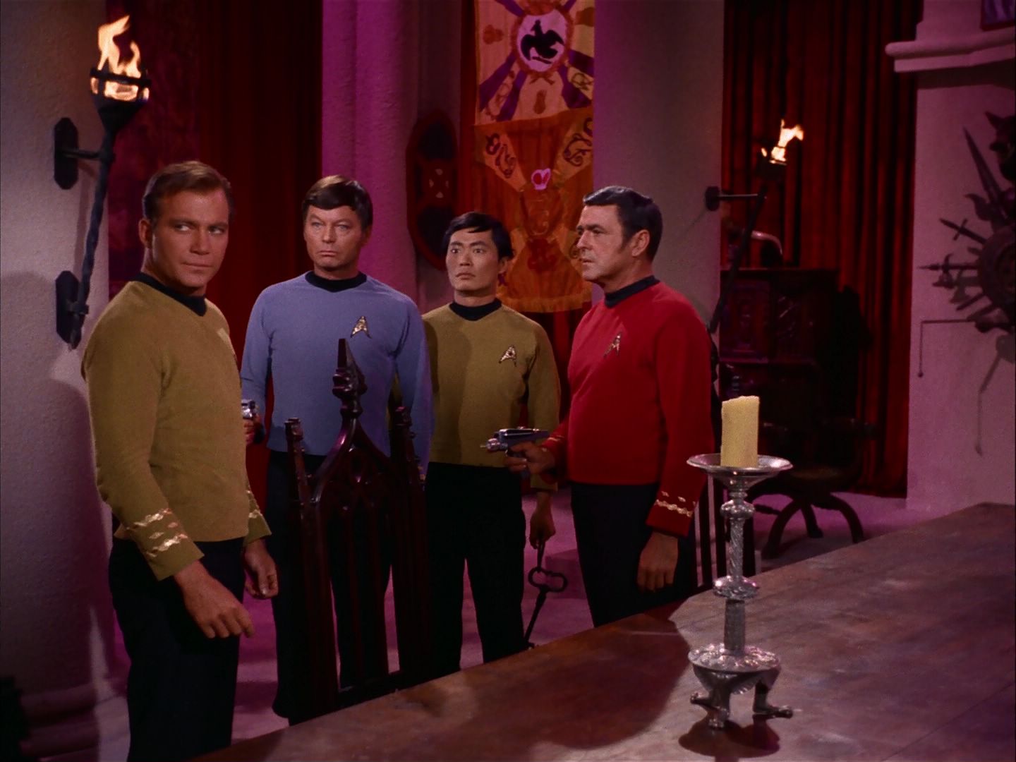 ariane179254_StarTrek_2x07_Catspaw_2707.jpg
