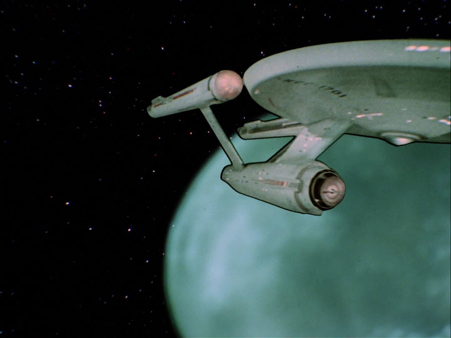 ariane179254_StarTrek_2x07_Catspaw_2731.jpg