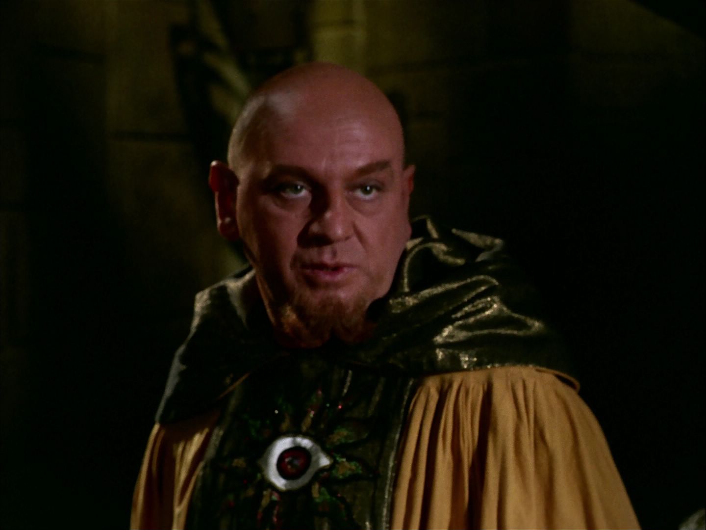 ariane179254_StarTrek_2x07_Catspaw_2828.jpg