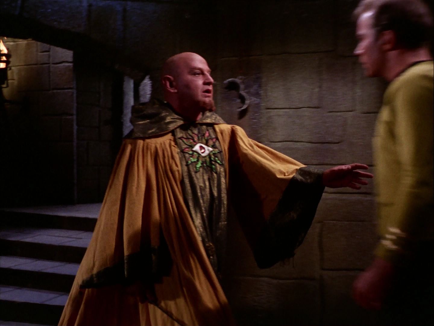 ariane179254_StarTrek_2x07_Catspaw_2833.jpg