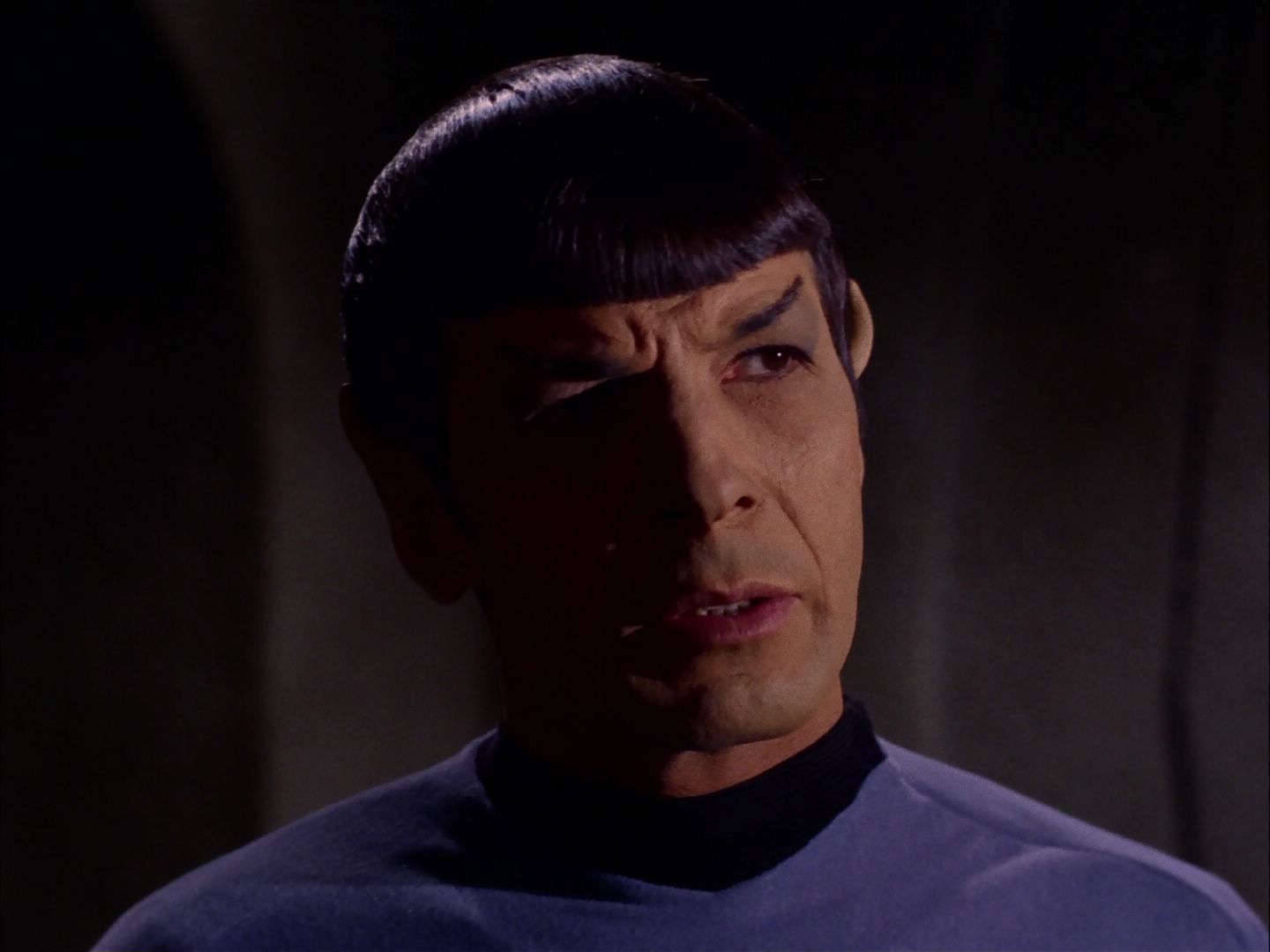 ariane179254_StarTrek_2x07_Catspaw_2891.jpg