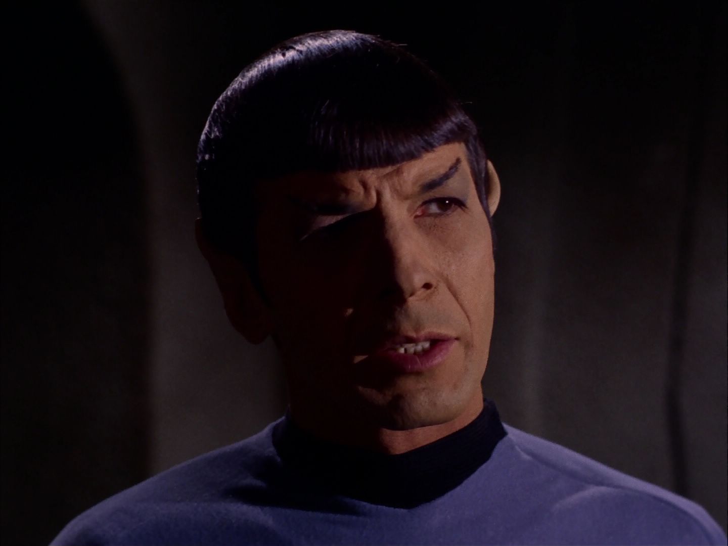 ariane179254_StarTrek_2x07_Catspaw_2892.jpg