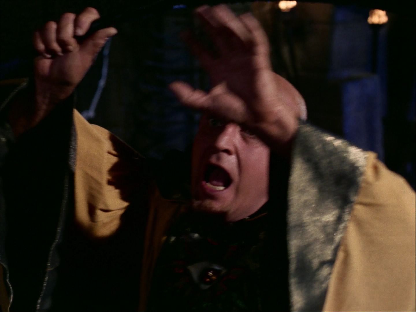 ariane179254_StarTrek_2x07_Catspaw_2989.jpg