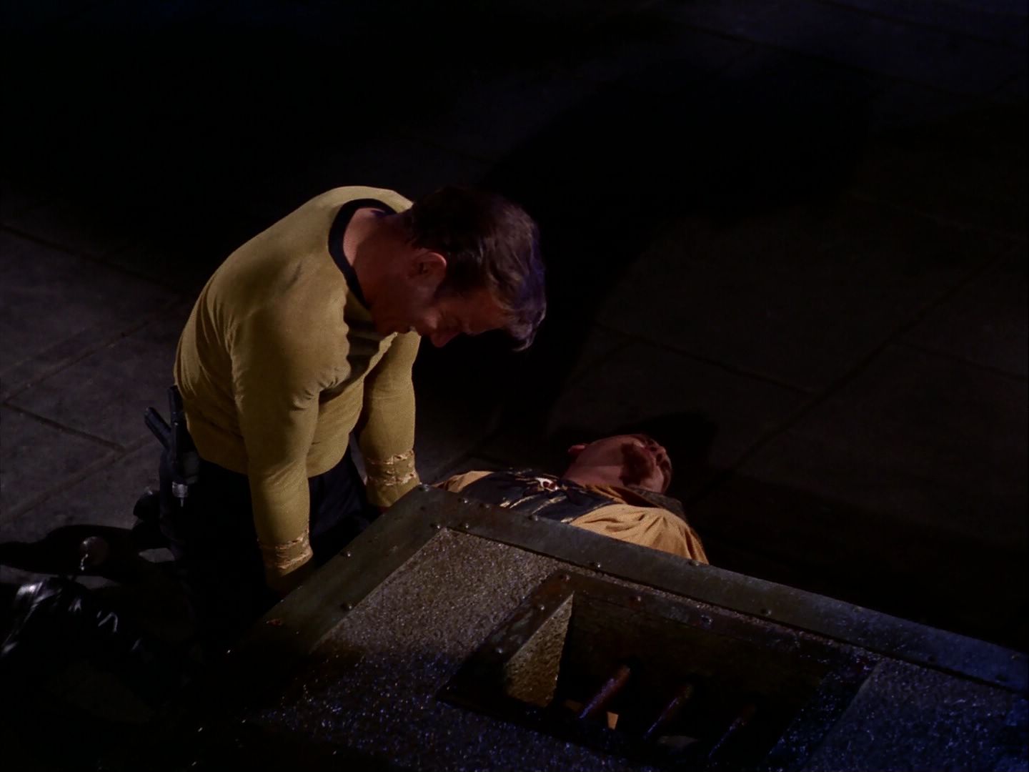 ariane179254_StarTrek_2x07_Catspaw_3004.jpg
