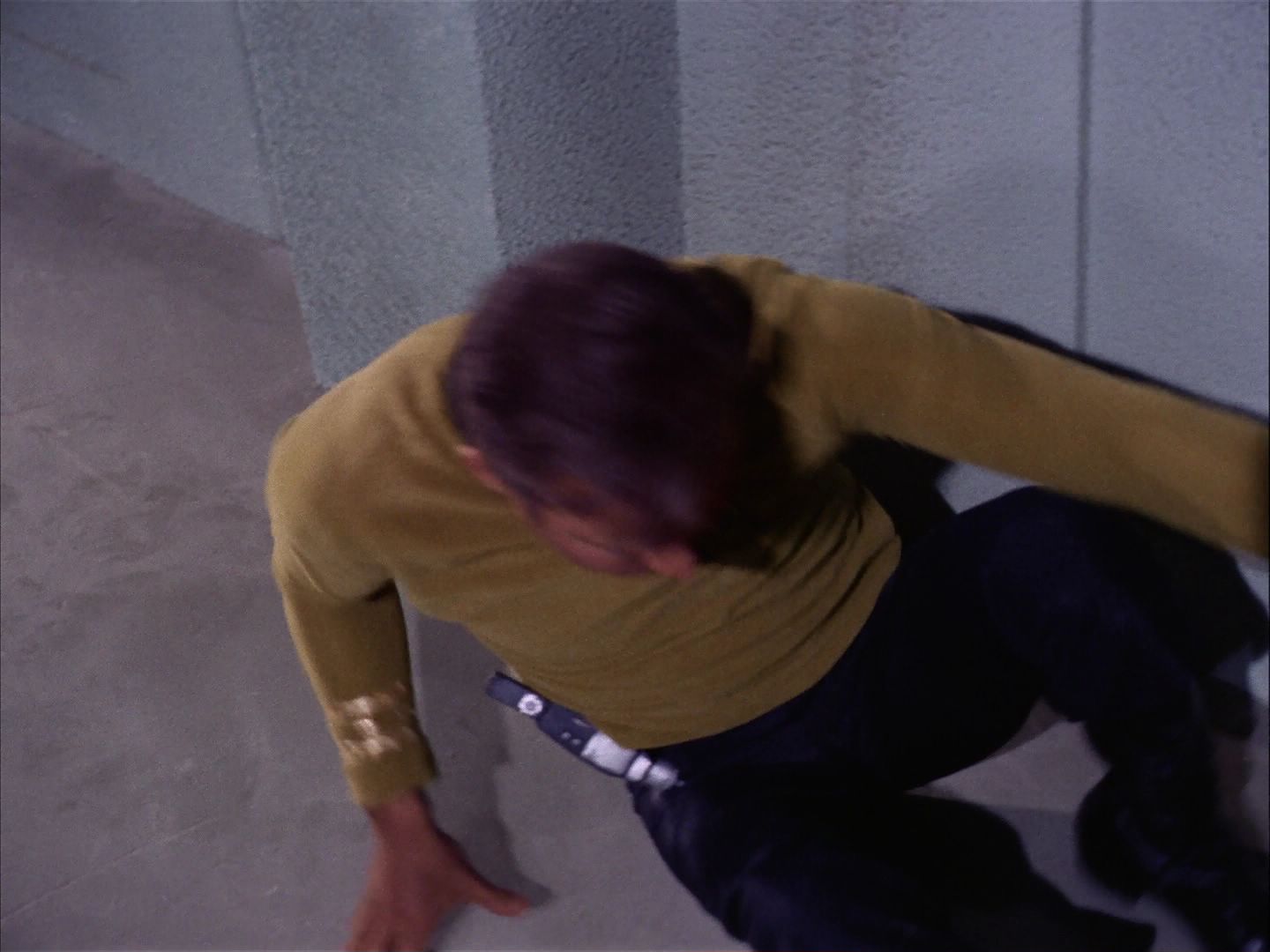 ariane179254_StarTrek_2x07_Catspaw_3049.jpg