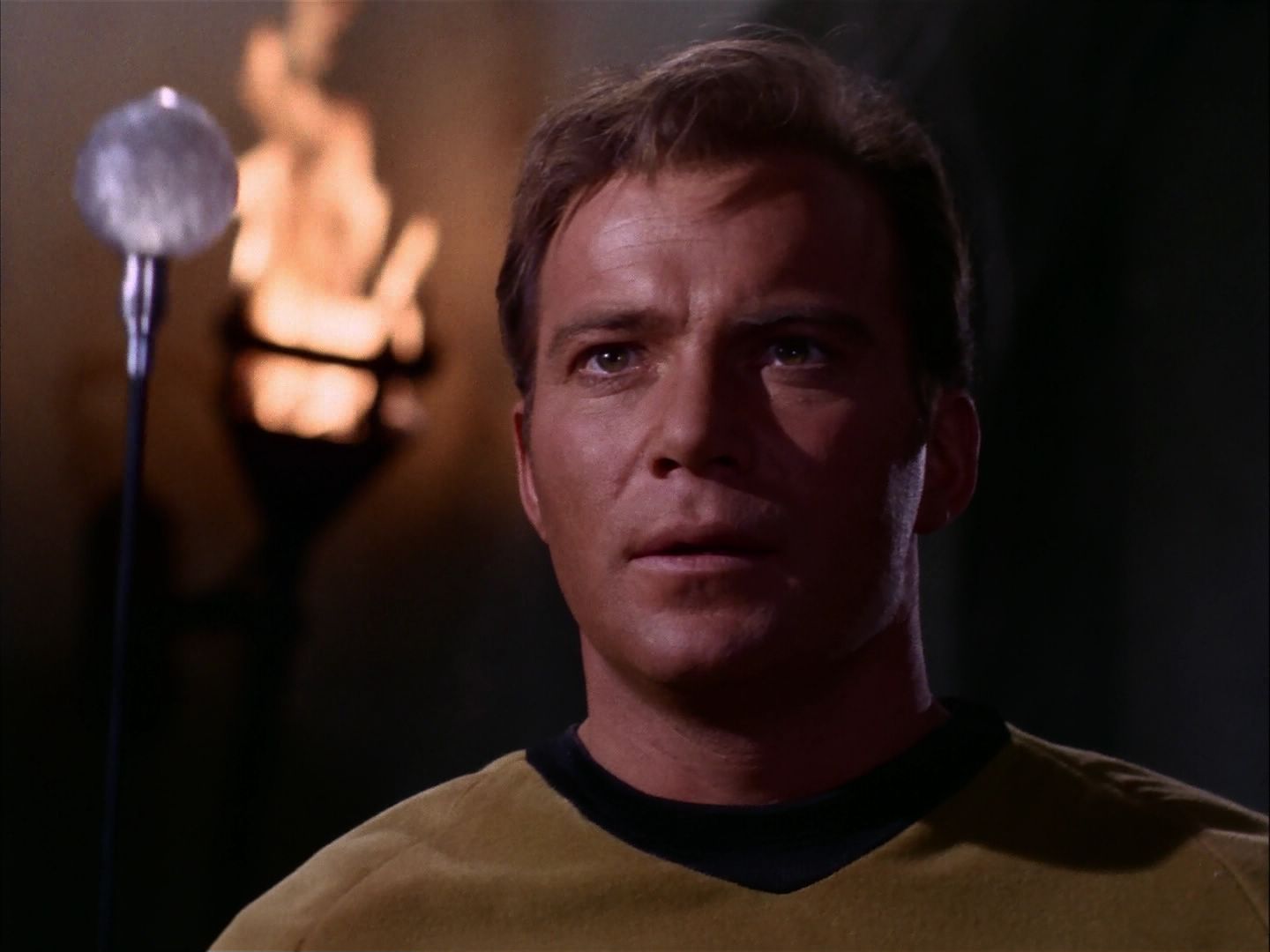 ariane179254_StarTrek_2x07_Catspaw_3193.jpg