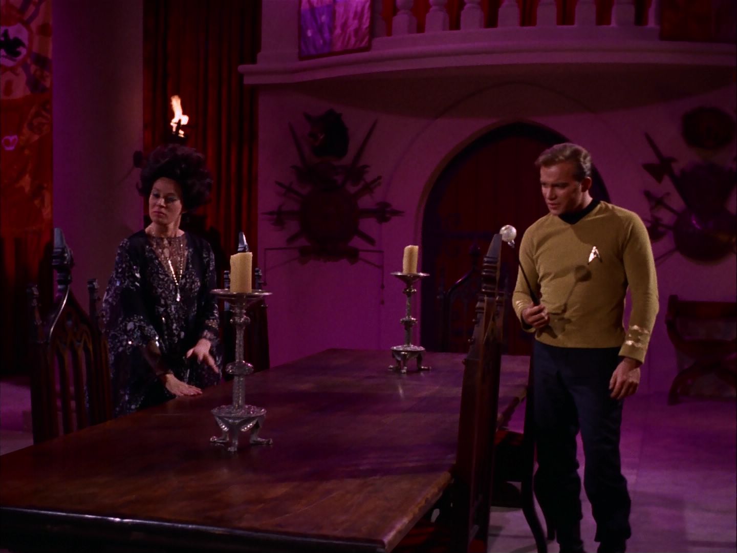 ariane179254_StarTrek_2x07_Catspaw_3230.jpg