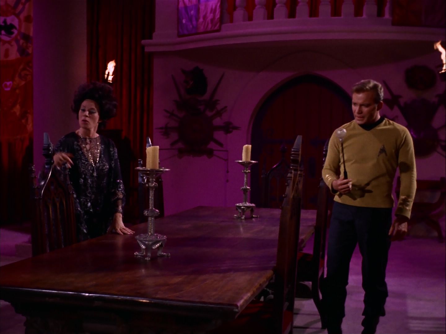 ariane179254_StarTrek_2x07_Catspaw_3231.jpg