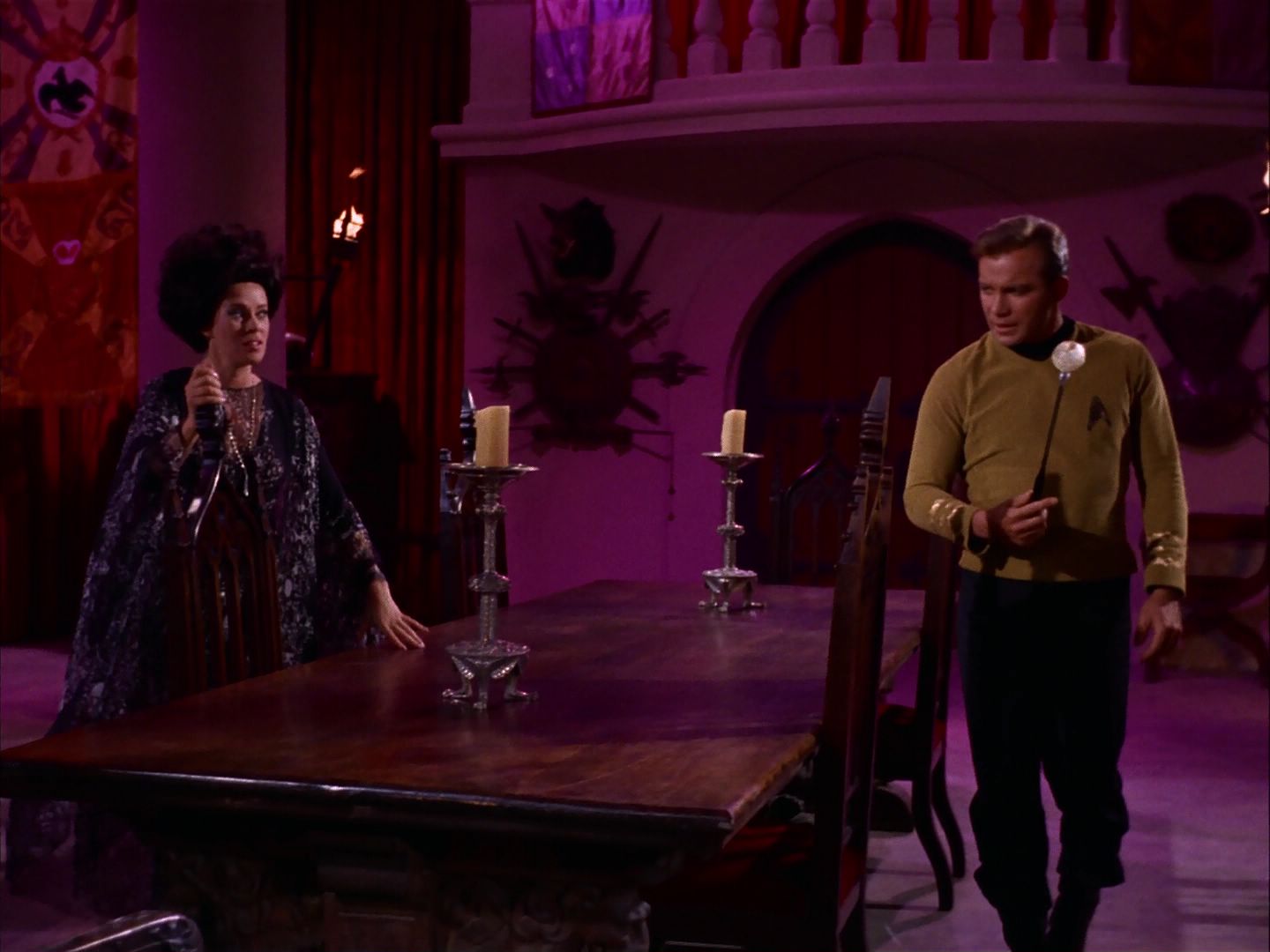 ariane179254_StarTrek_2x07_Catspaw_3232.jpg