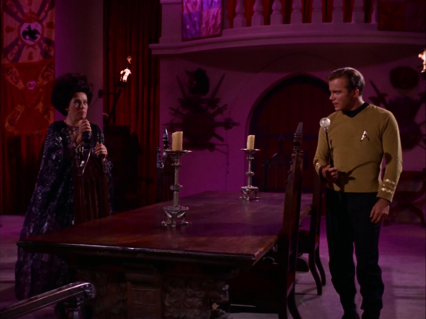 ariane179254_StarTrek_2x07_Catspaw_3233.jpg