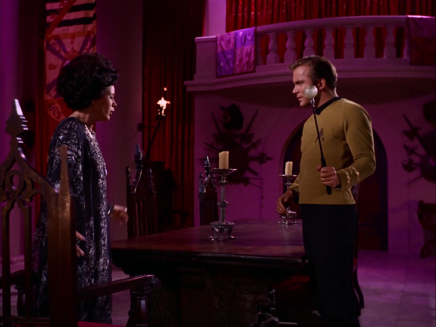 ariane179254_StarTrek_2x07_Catspaw_3263.jpg