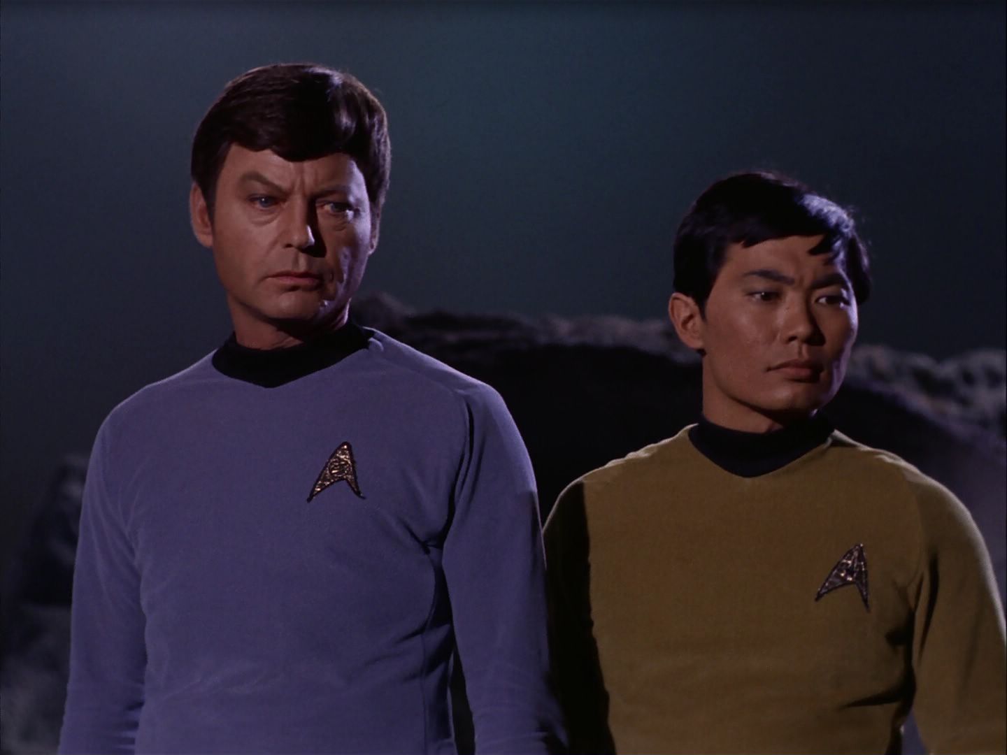 ariane179254_StarTrek_2x07_Catspaw_3336.jpg