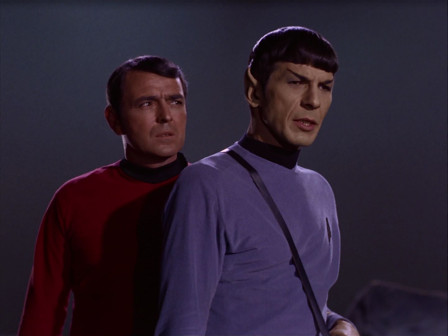 ariane179254_StarTrek_2x07_Catspaw_3344.jpg