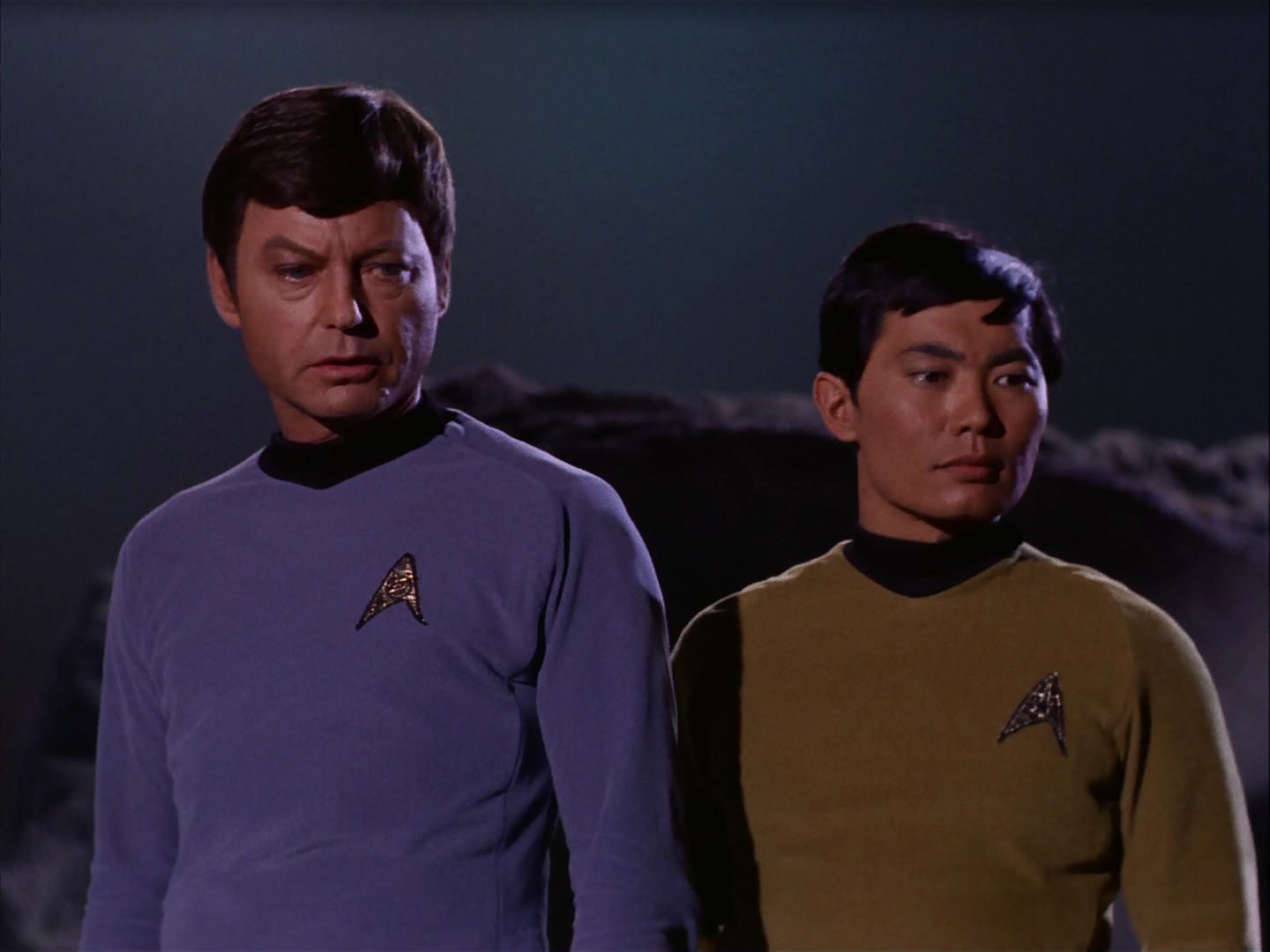 ariane179254_StarTrek_2x07_Catspaw_3358.jpg