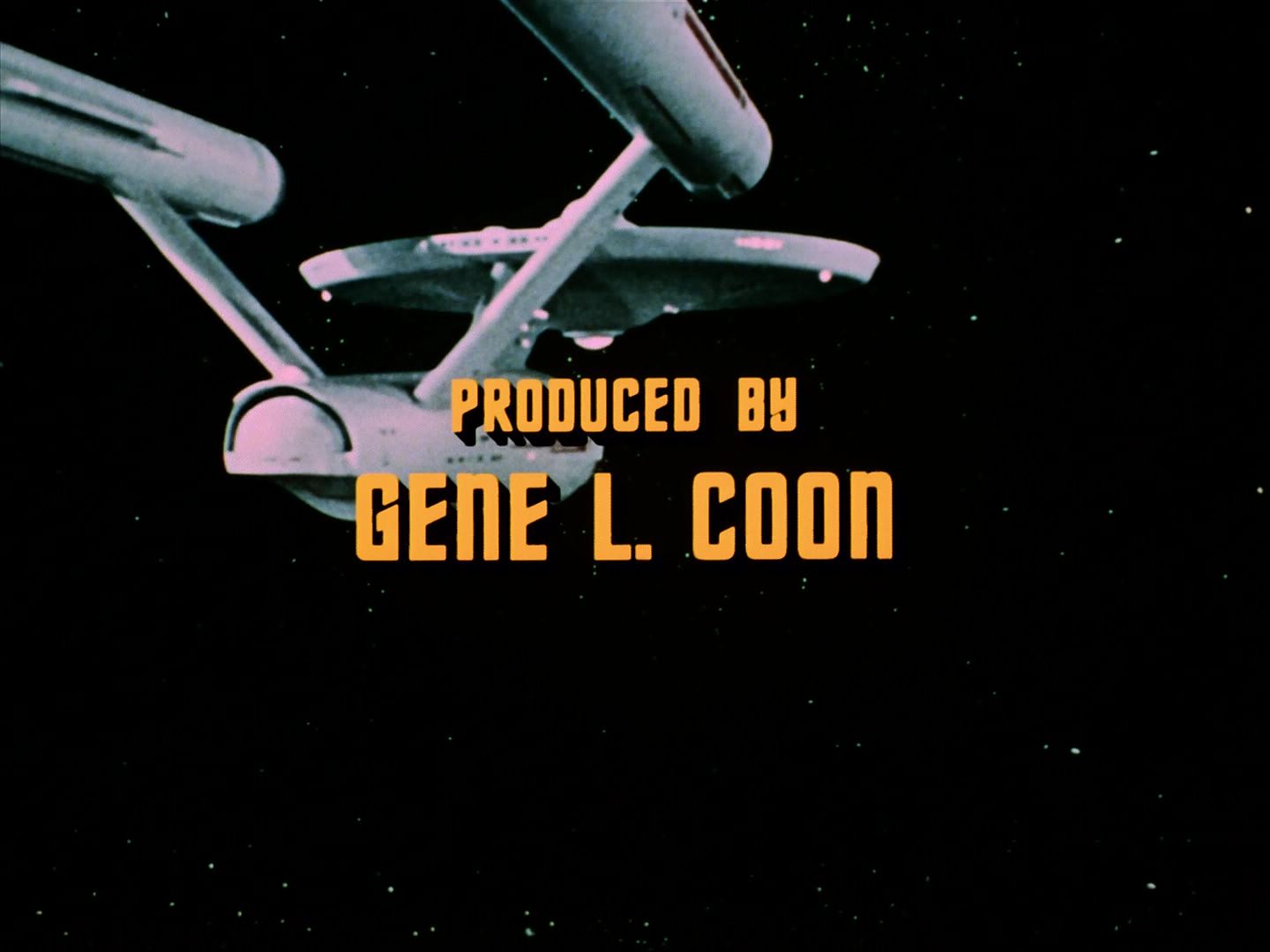 ariane179254_StarTrek_2x07_Catspaw_3389.jpg