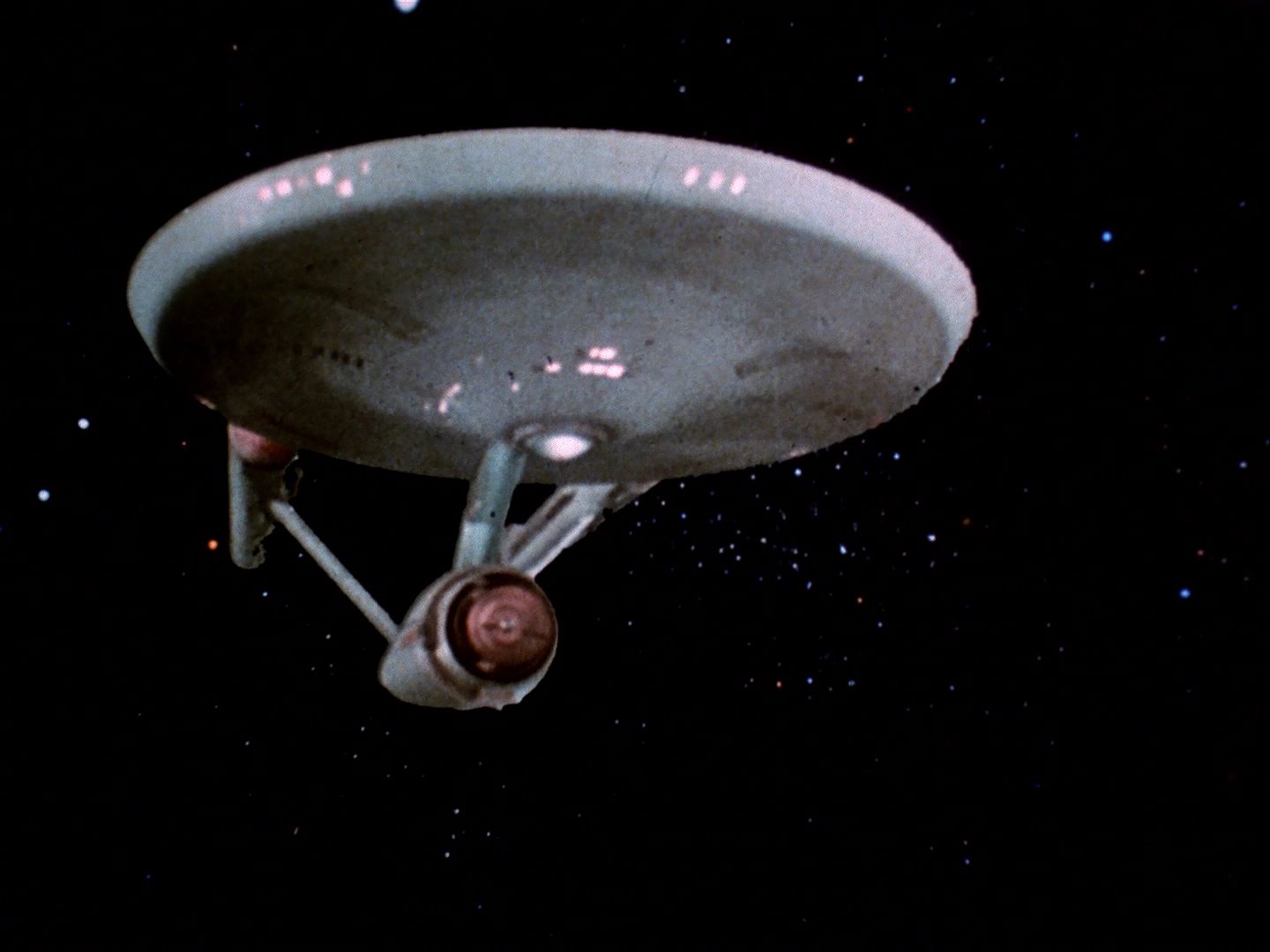 ariane179254_StarTrek_2x08_IMudd_0006.jpg