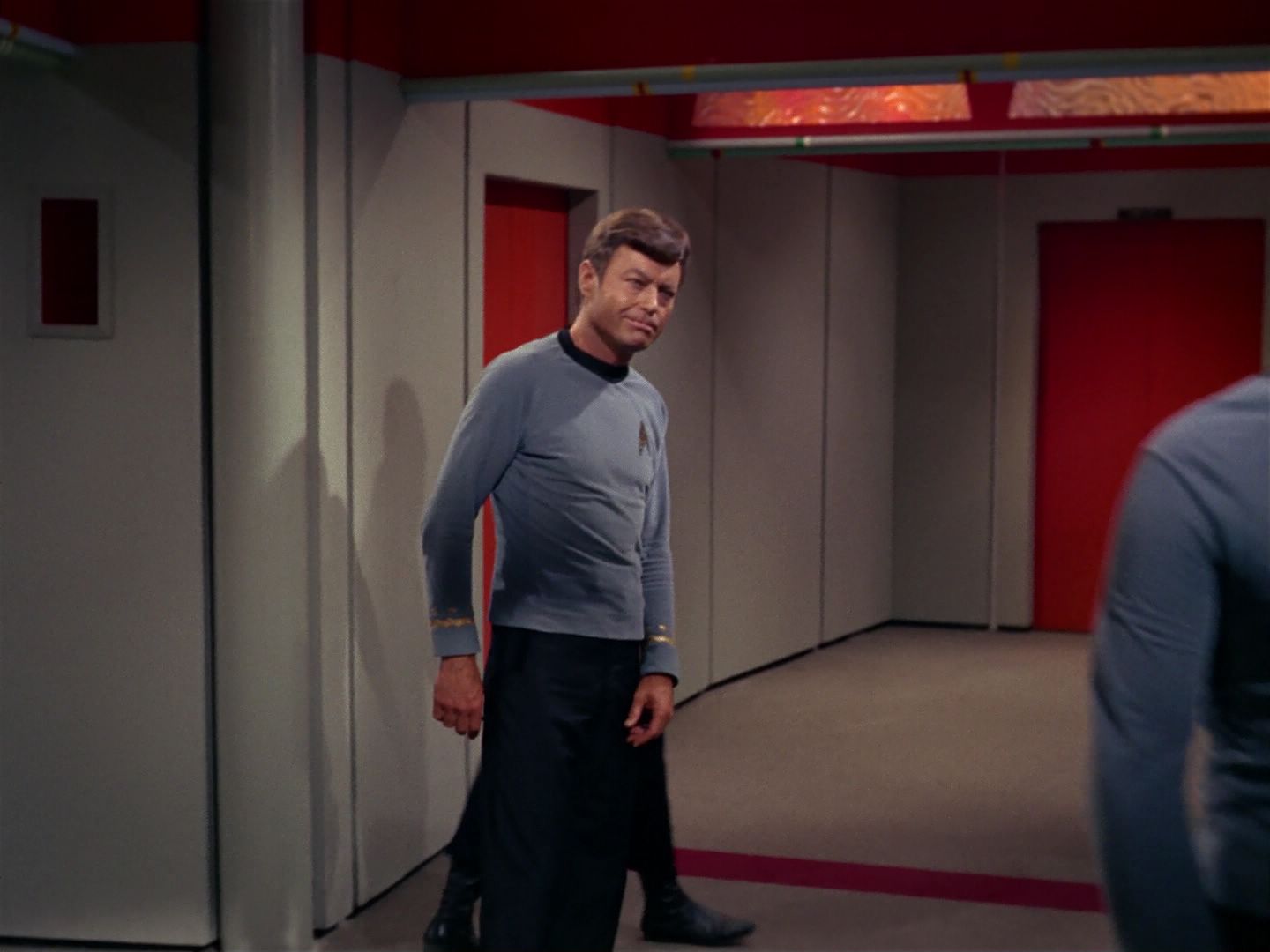 ariane179254_StarTrek_2x08_IMudd_0013.jpg
