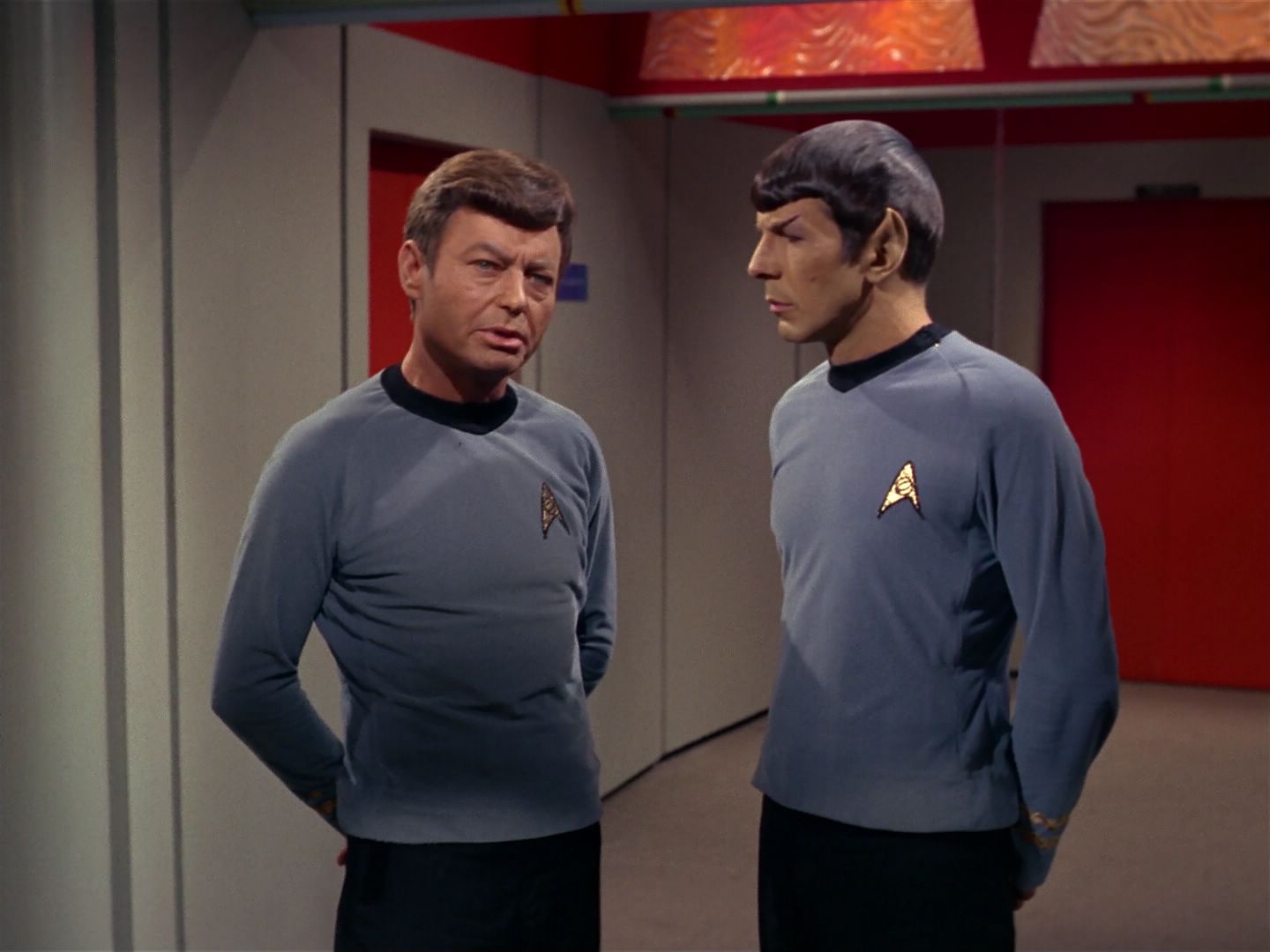 ariane179254_StarTrek_2x08_IMudd_0023.jpg