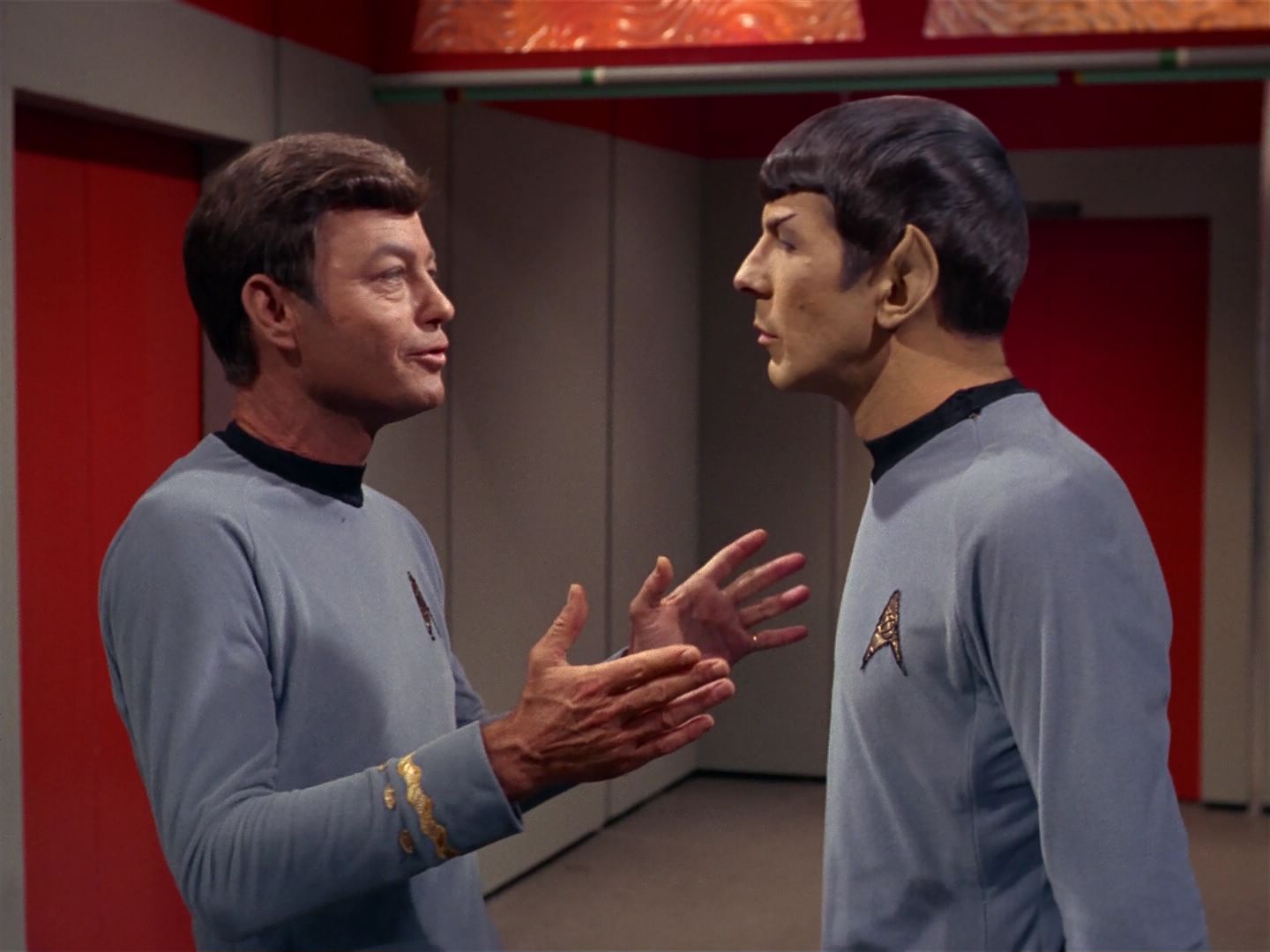 ariane179254_StarTrek_2x08_IMudd_0057.jpg