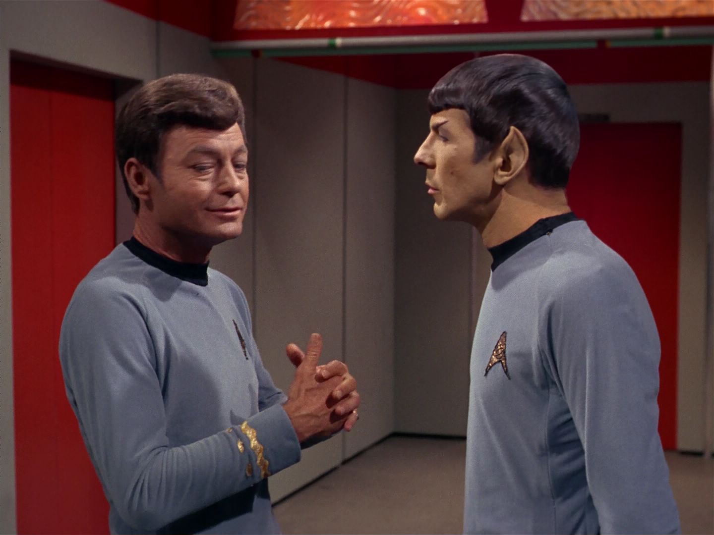 ariane179254_StarTrek_2x08_IMudd_0058.jpg