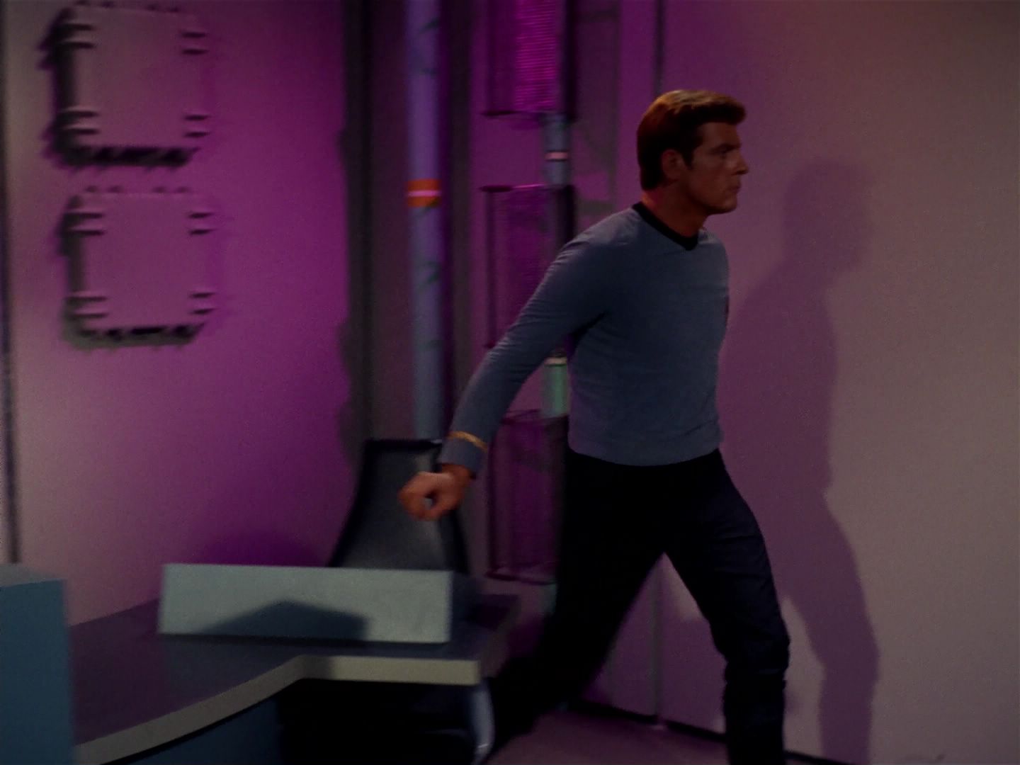 ariane179254_StarTrek_2x08_IMudd_0100.jpg