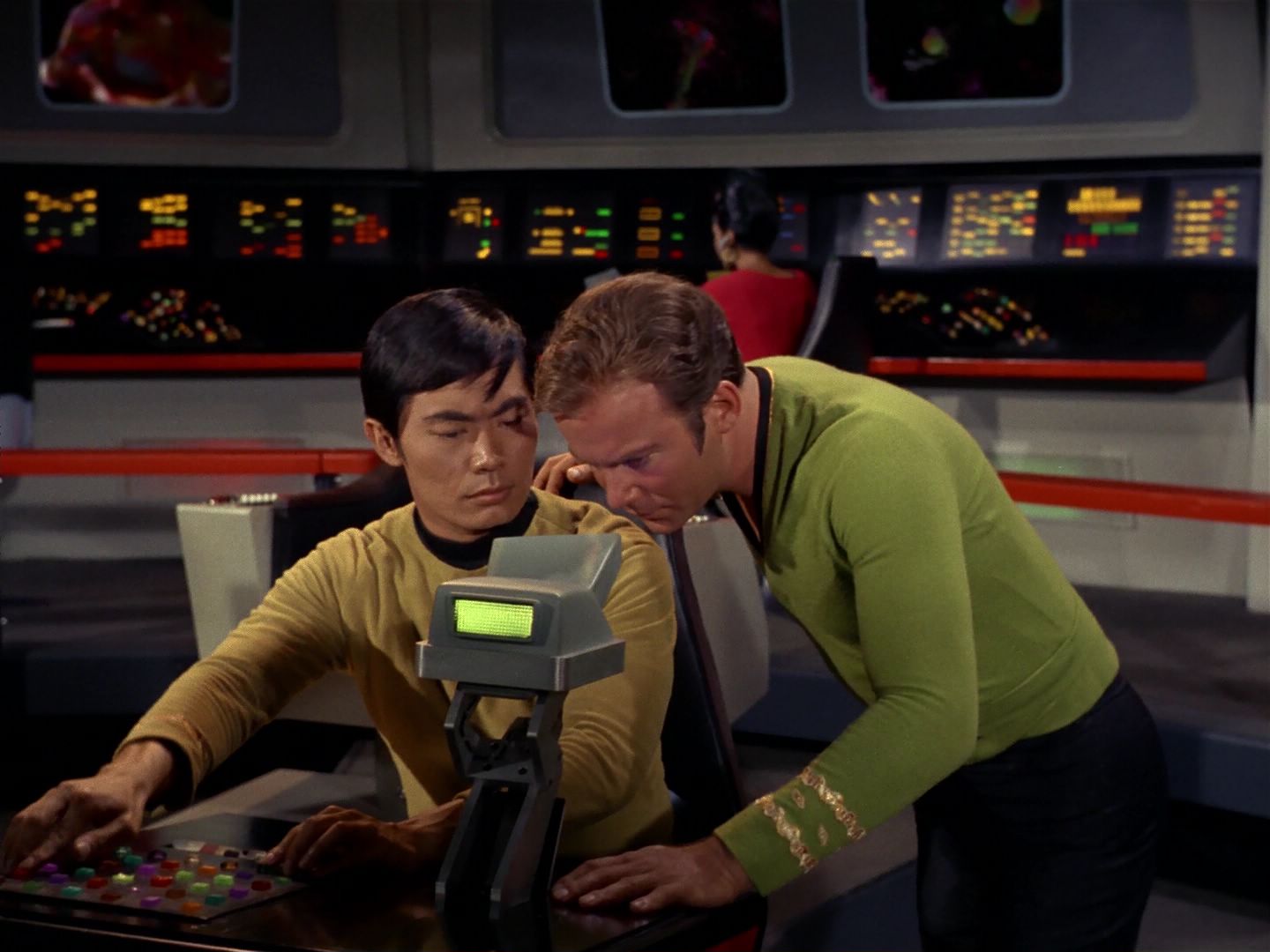 ariane179254_StarTrek_2x08_IMudd_0124.jpg