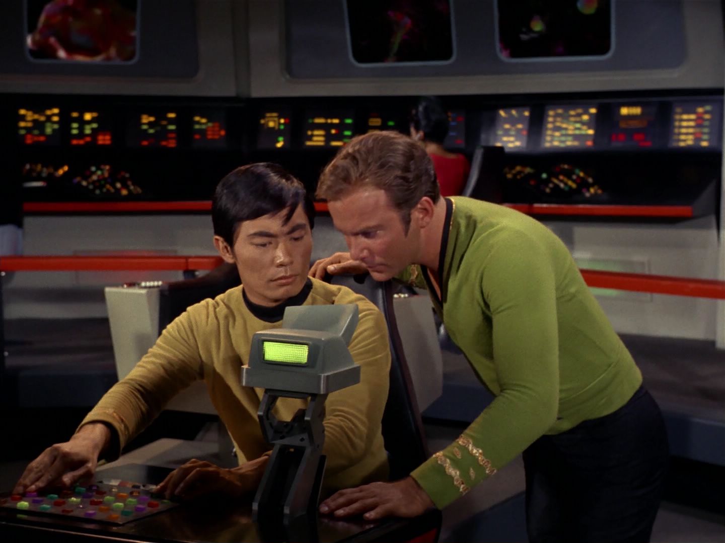 ariane179254_StarTrek_2x08_IMudd_0125.jpg