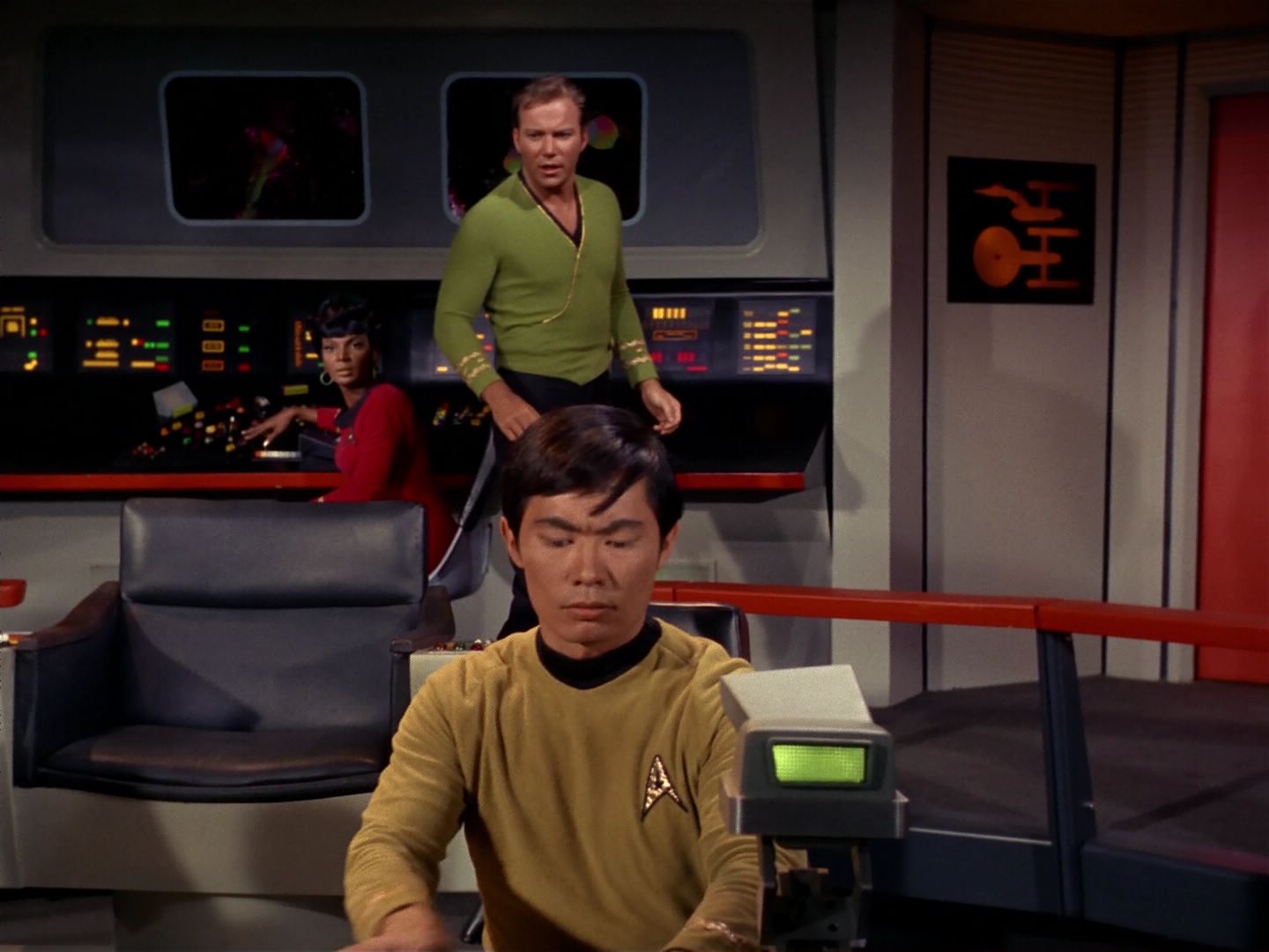 ariane179254_StarTrek_2x08_IMudd_0284.jpg