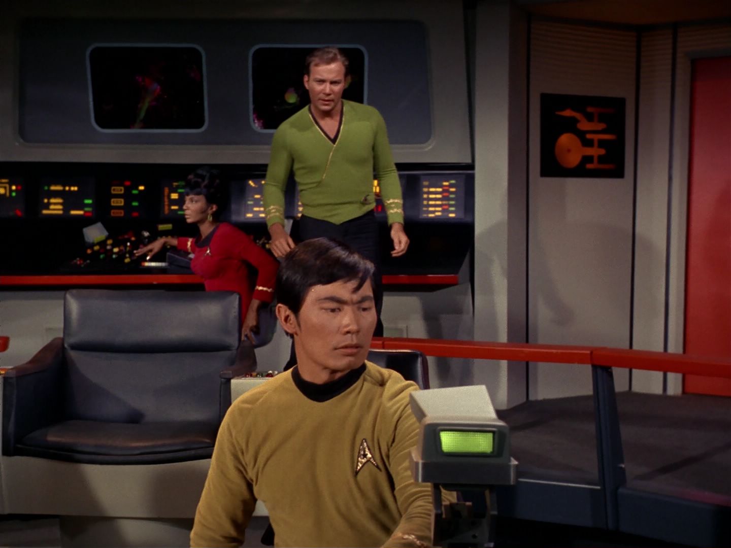 ariane179254_StarTrek_2x08_IMudd_0290.jpg