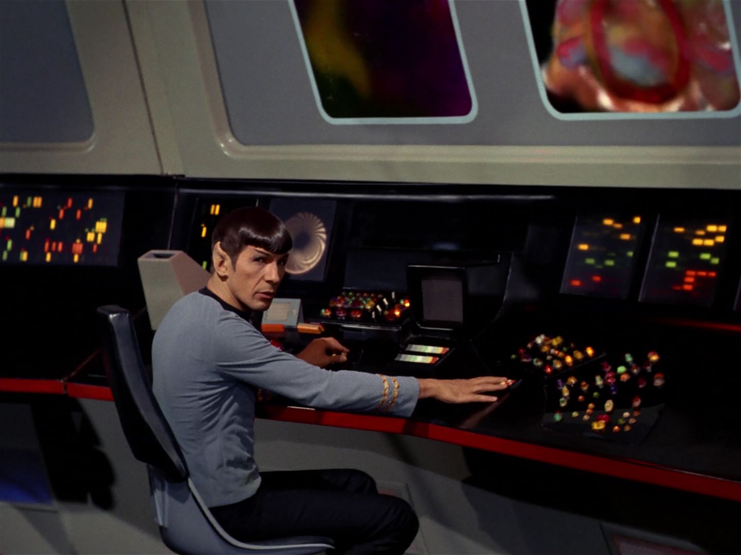 ariane179254_StarTrek_2x08_IMudd_0335.jpg