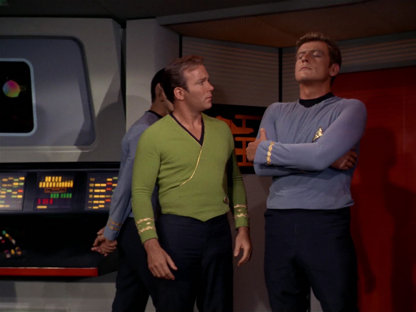 ariane179254_StarTrek_2x08_IMudd_0511.jpg
