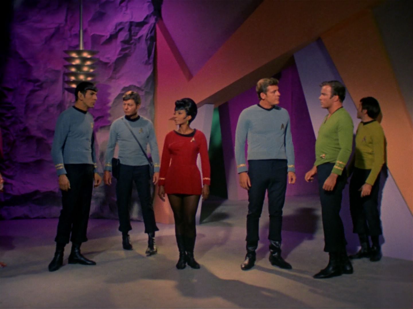 ariane179254_StarTrek_2x08_IMudd_0643.jpg