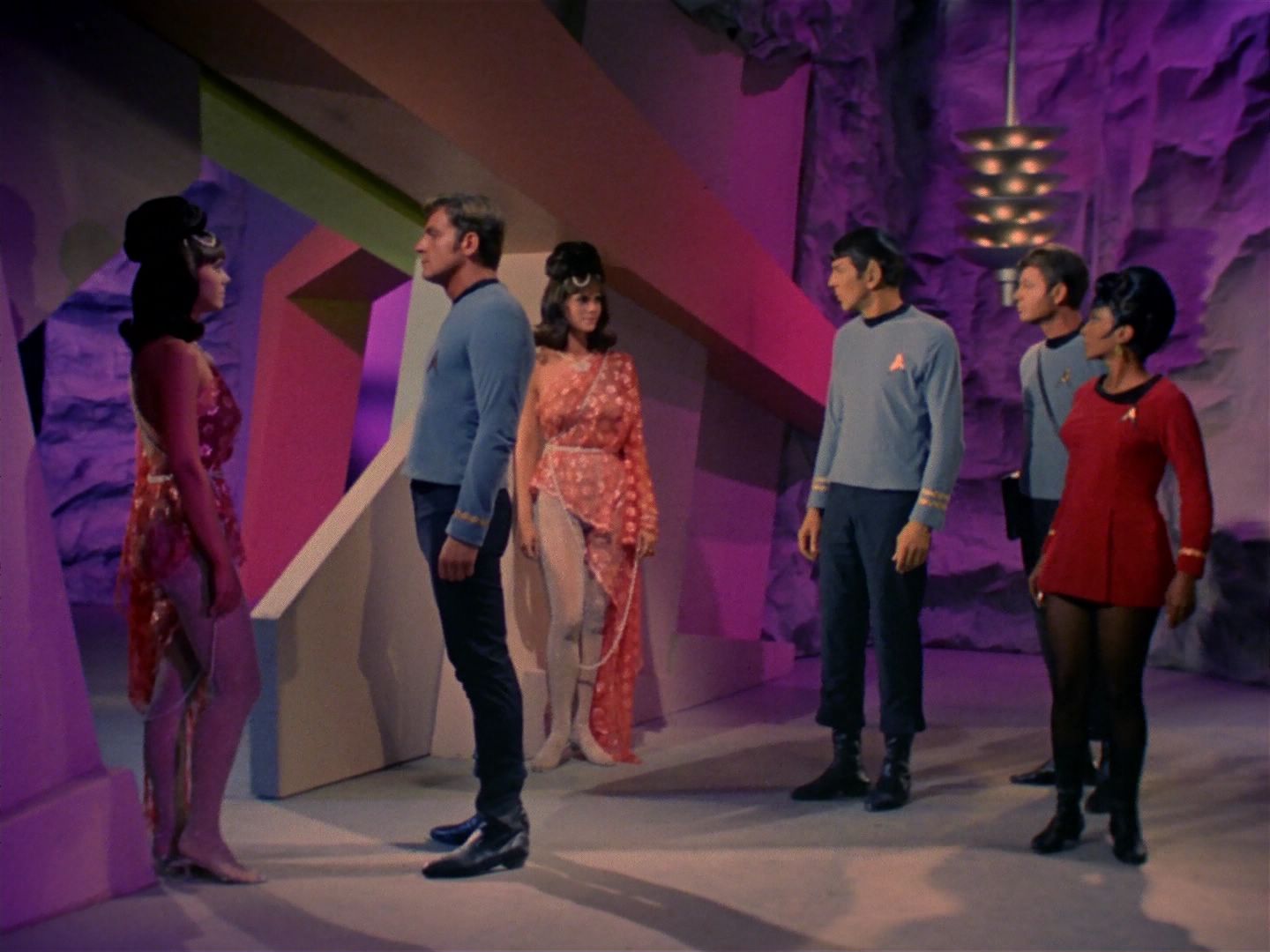 ariane179254_StarTrek_2x08_IMudd_0660.jpg
