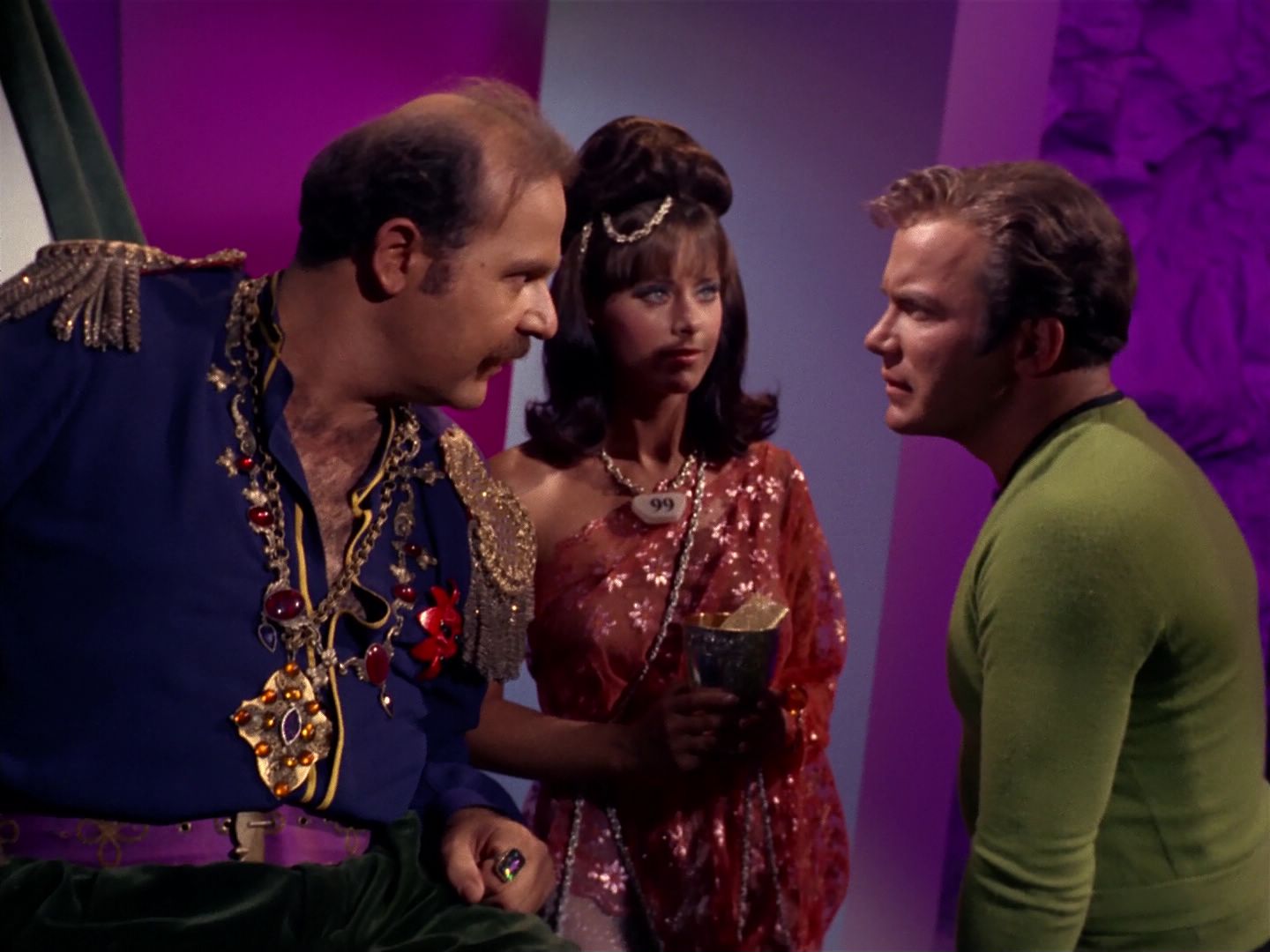ariane179254_StarTrek_2x08_IMudd_0765.jpg