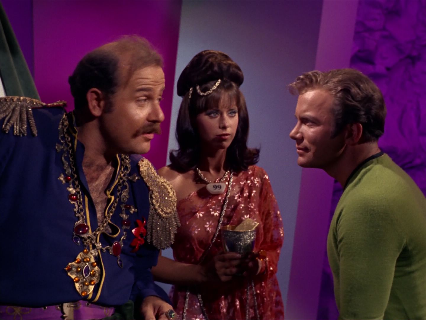 ariane179254_StarTrek_2x08_IMudd_0777.jpg