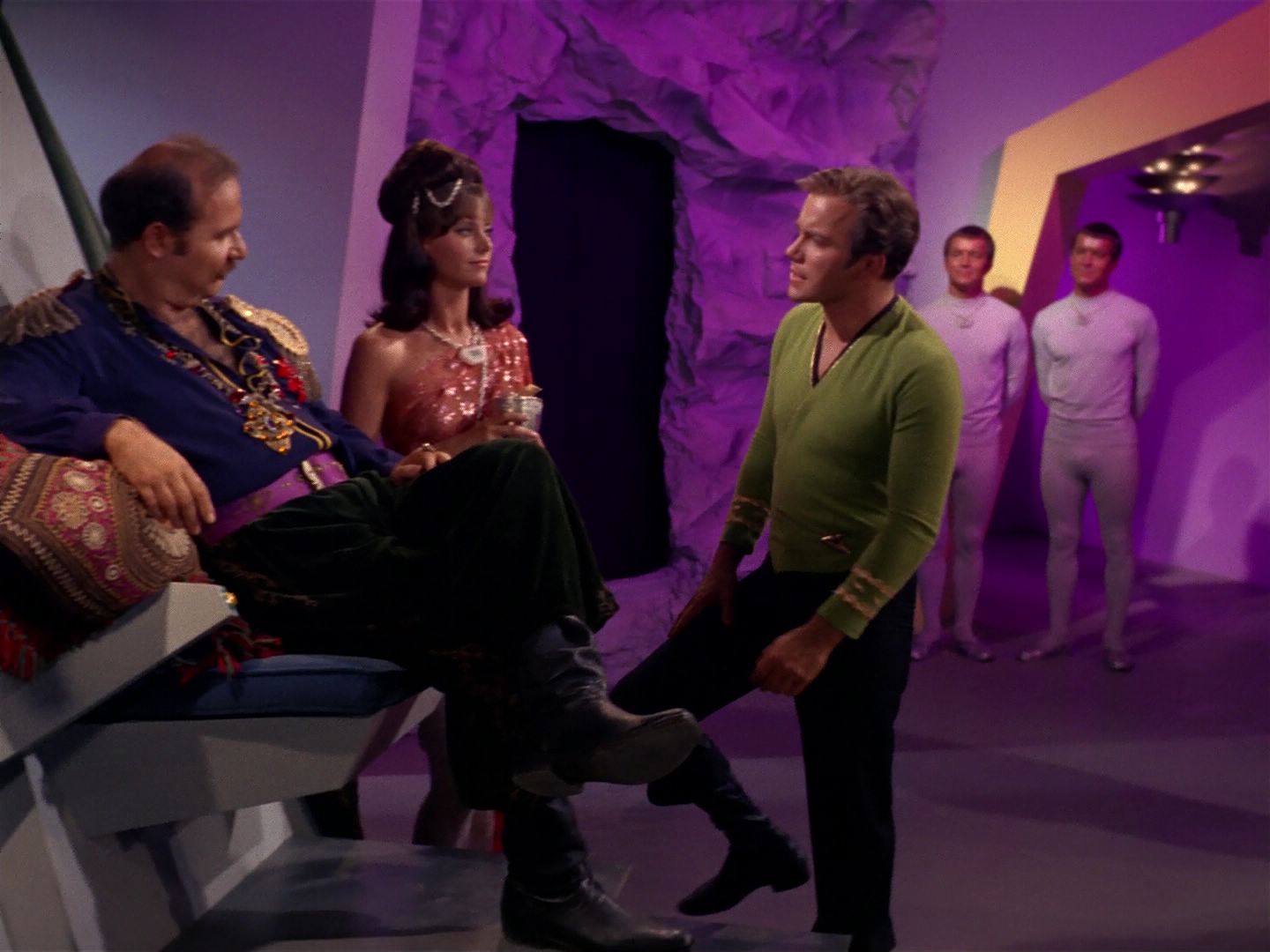 ariane179254_StarTrek_2x08_IMudd_0894.jpg